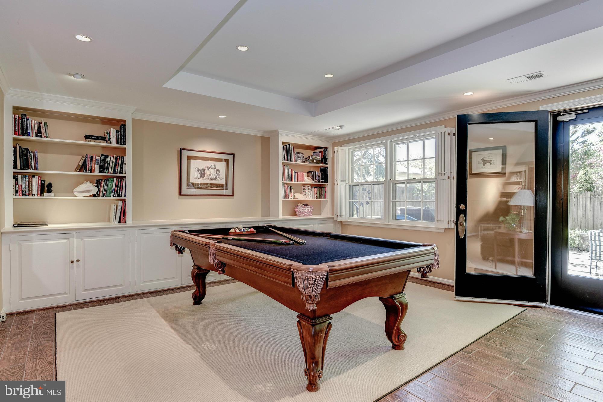 WESTMORELAND HILLS - Residential