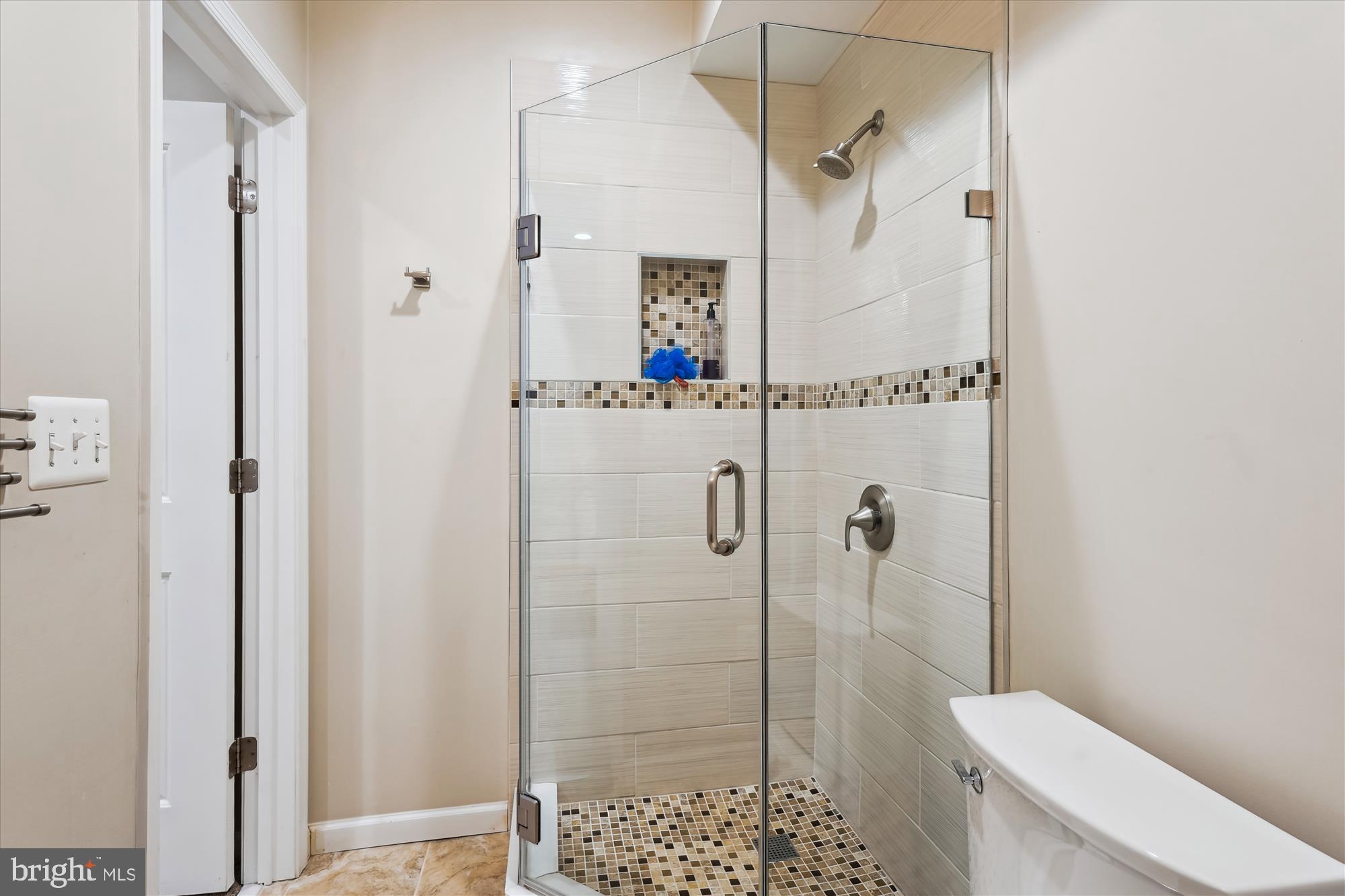 WILLOWS OF POTOMAC - Residential