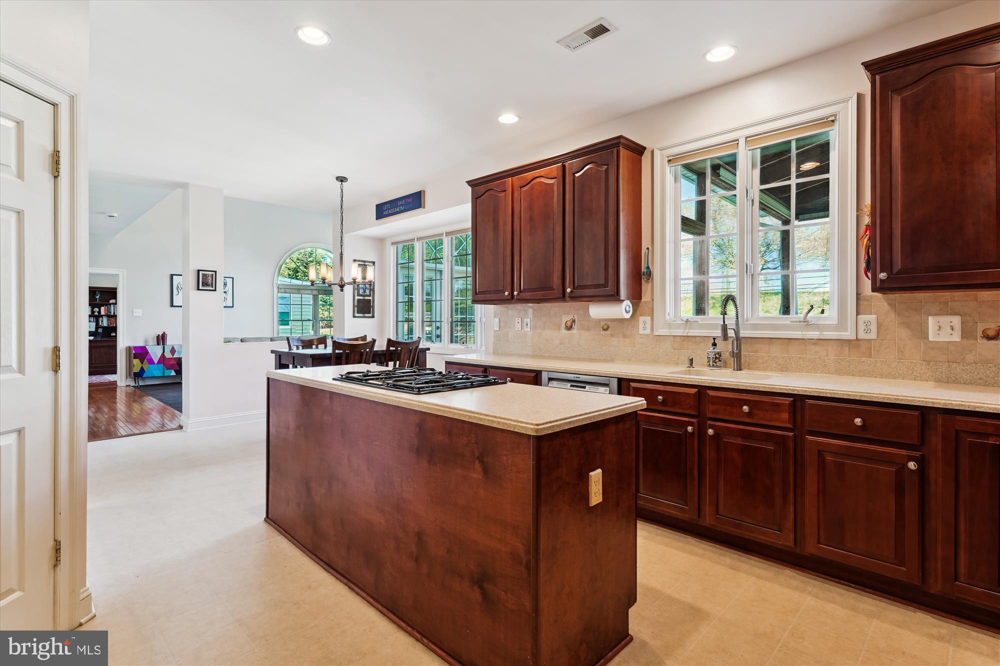 WILLOWS OF POTOMAC - Residential