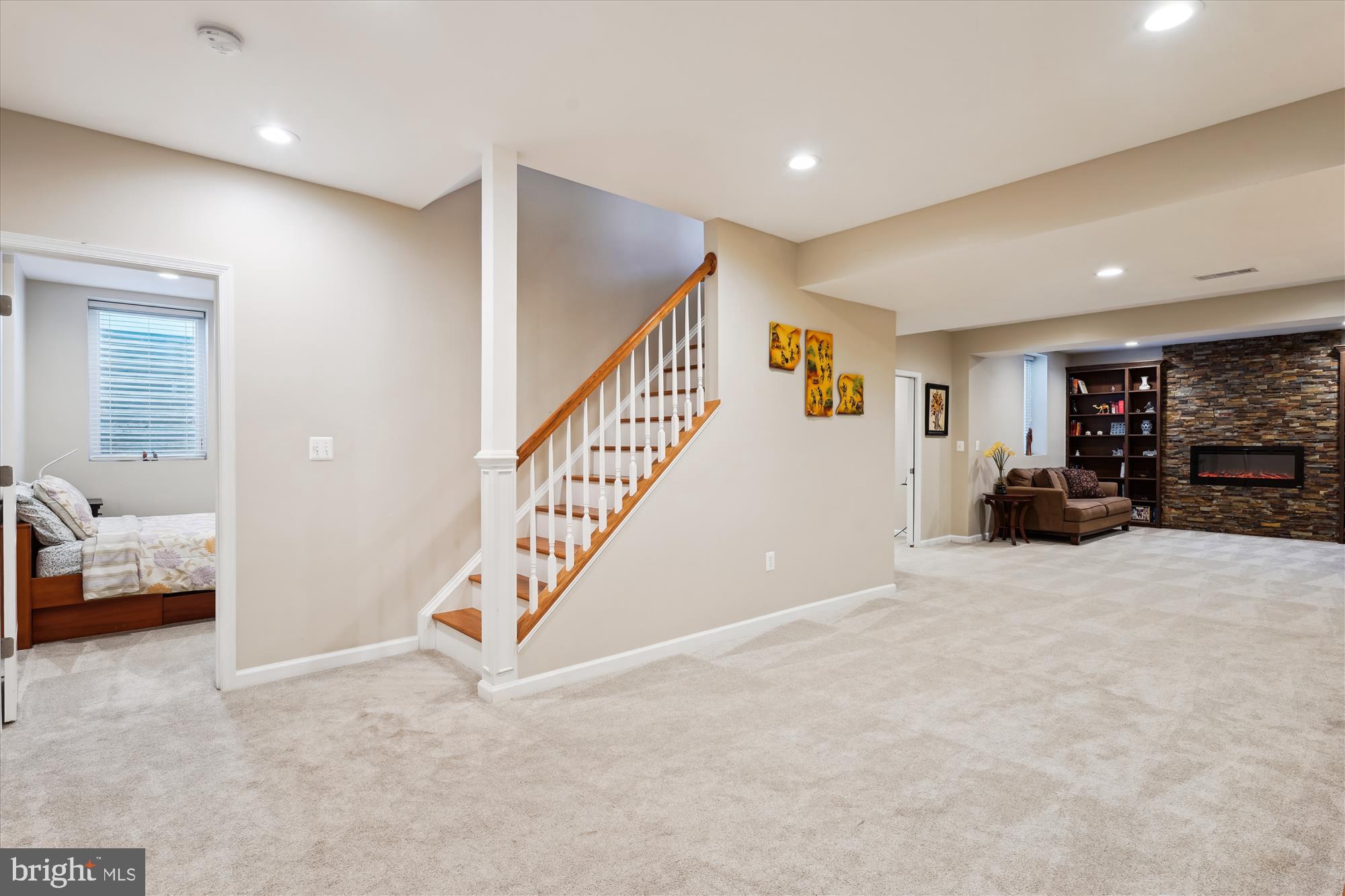 WILLOWS OF POTOMAC - Residential