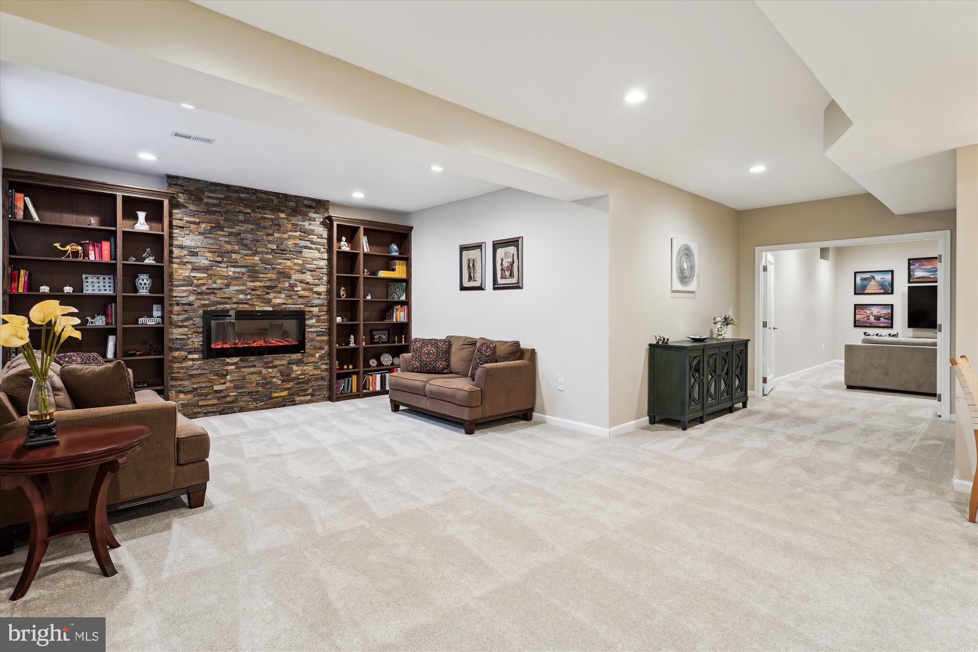 WILLOWS OF POTOMAC - Residential