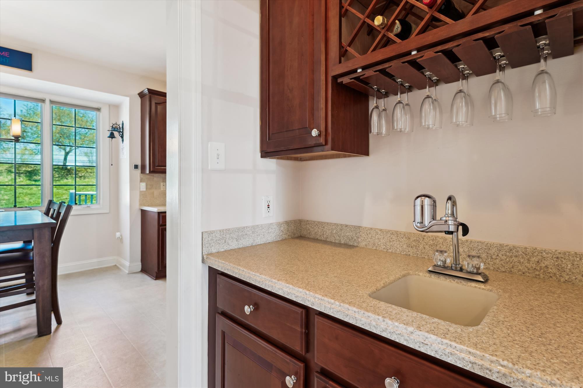 WILLOWS OF POTOMAC - Residential