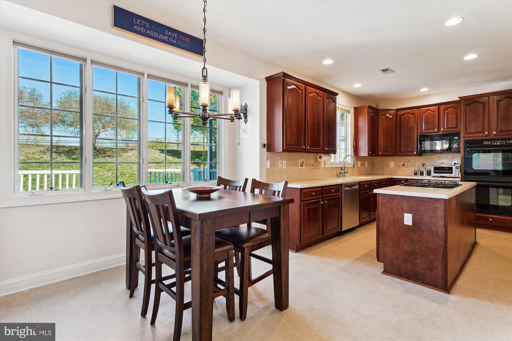 WILLOWS OF POTOMAC - Residential