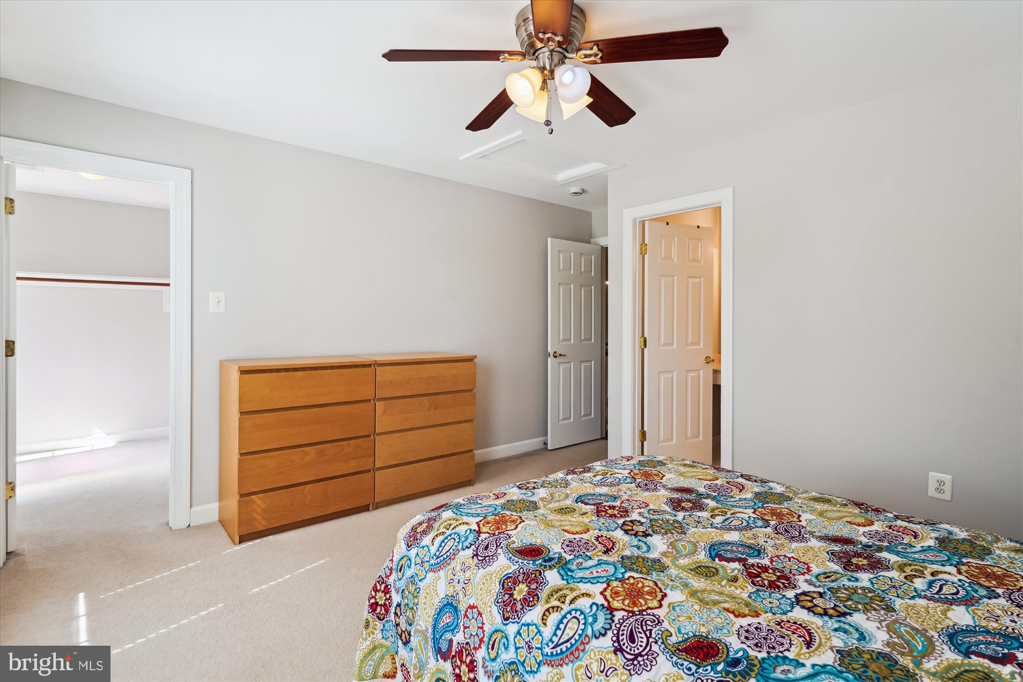 WILLOWS OF POTOMAC - Residential