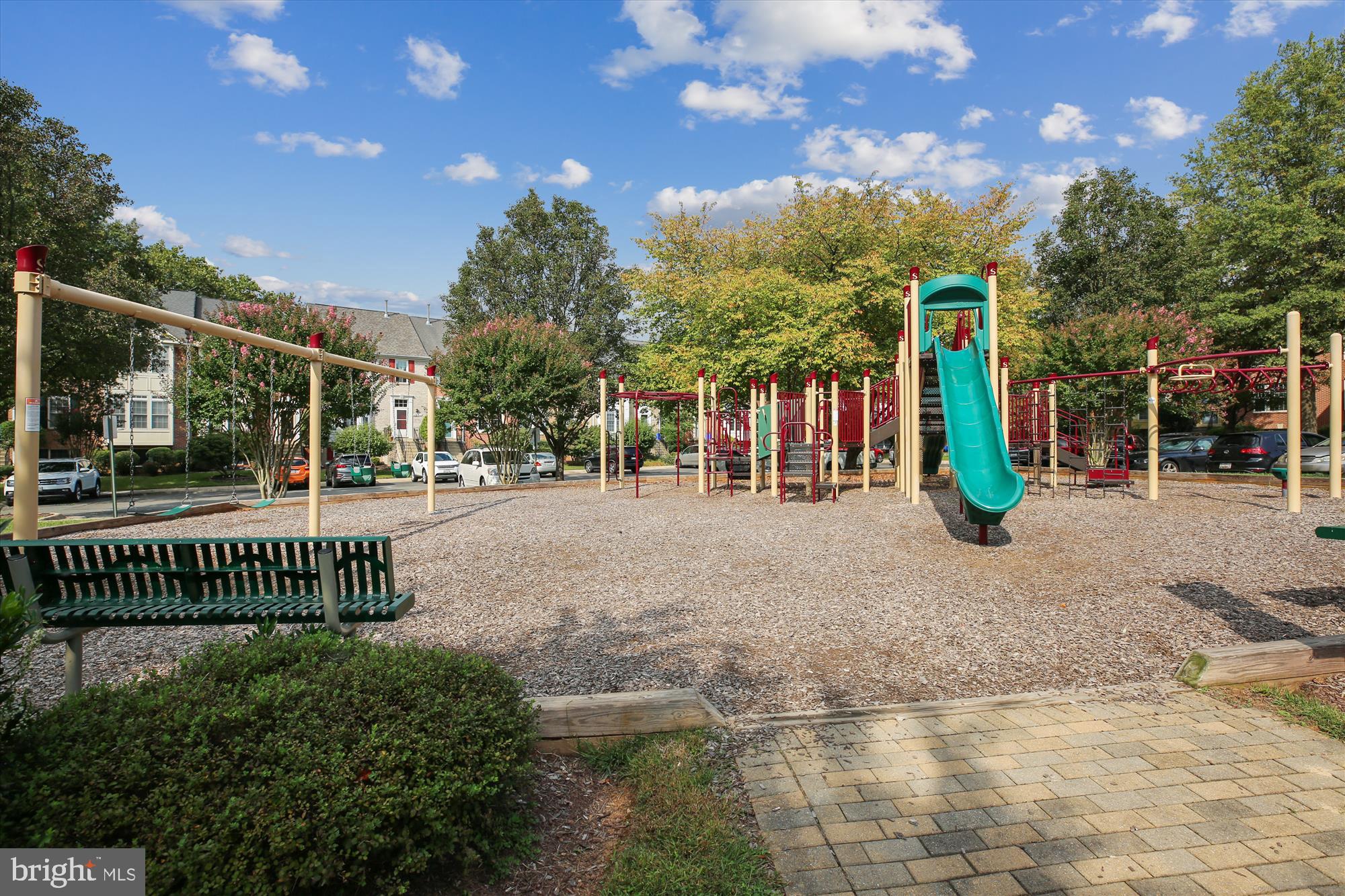 WILLOWS OF POTOMAC - Residential