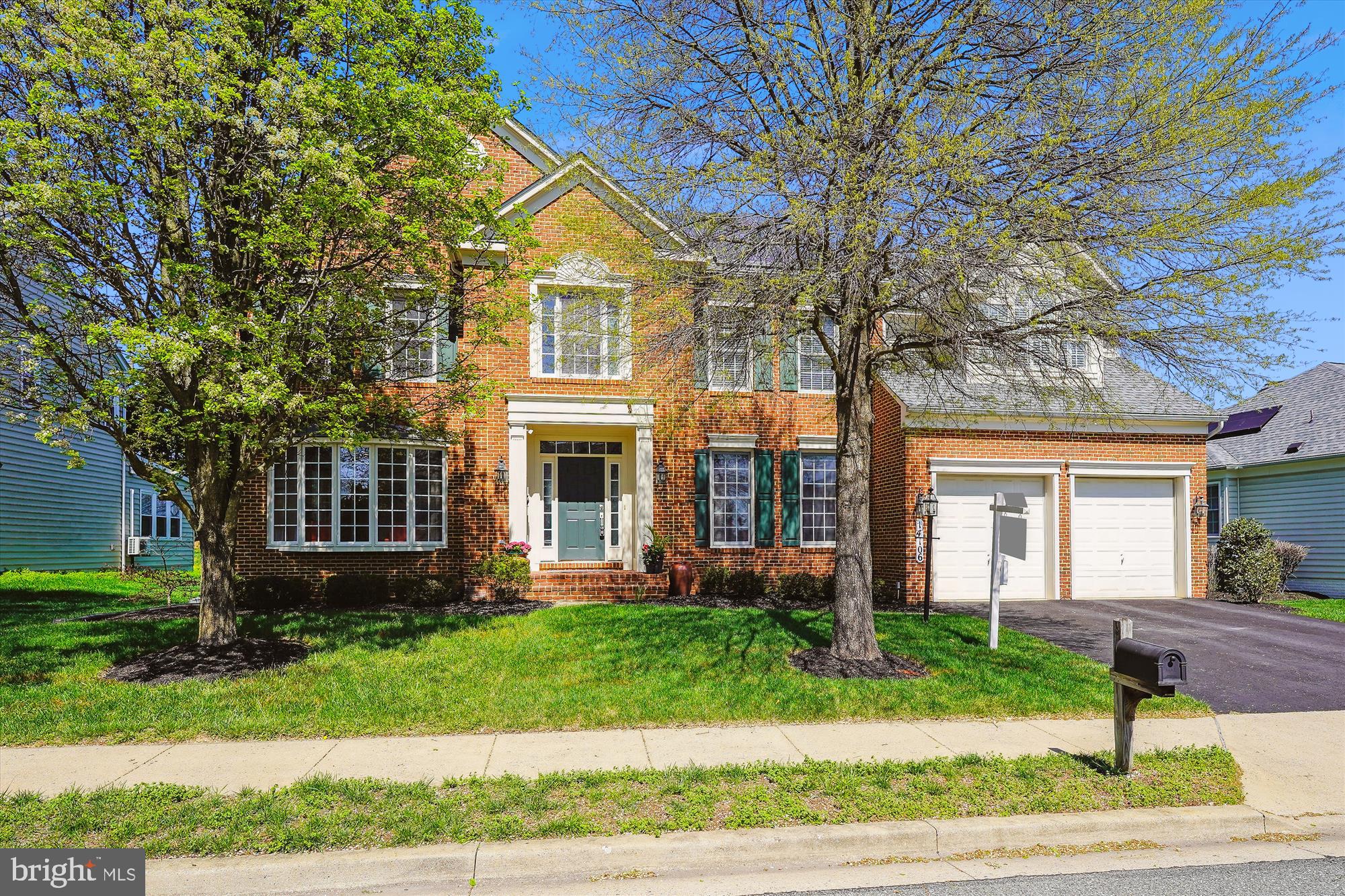 WILLOWS OF POTOMAC - Residential