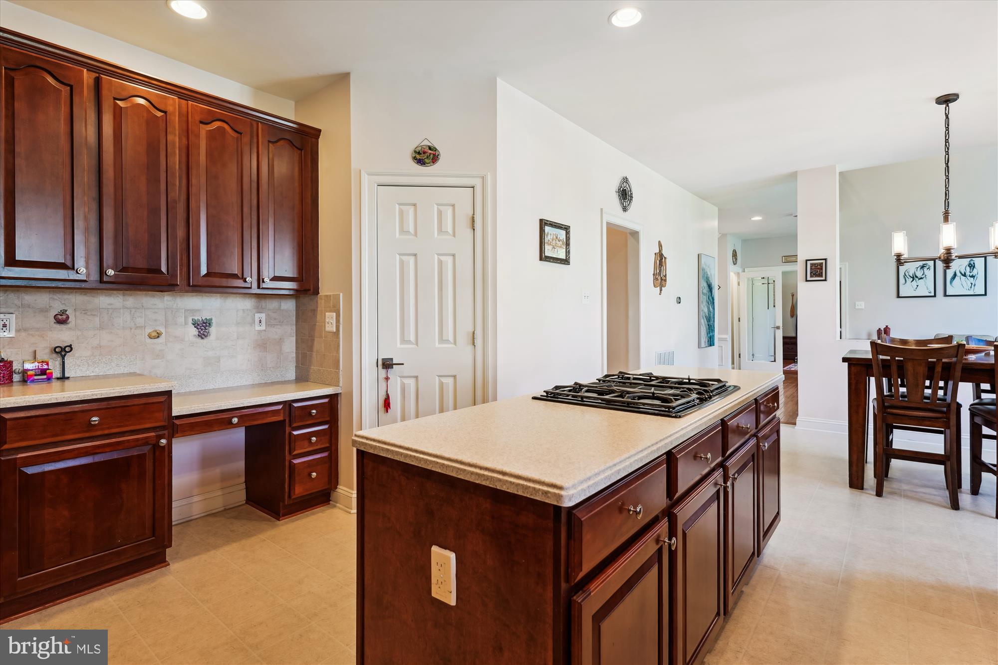 WILLOWS OF POTOMAC - Residential