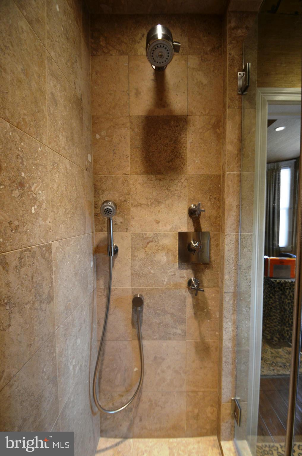 GUILFORD - Residential