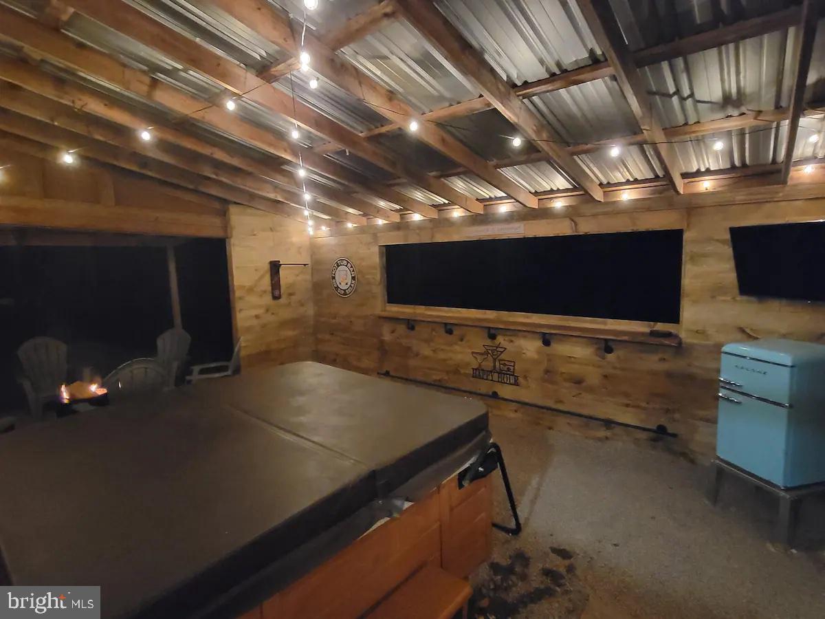 GLEANINGS - Residential