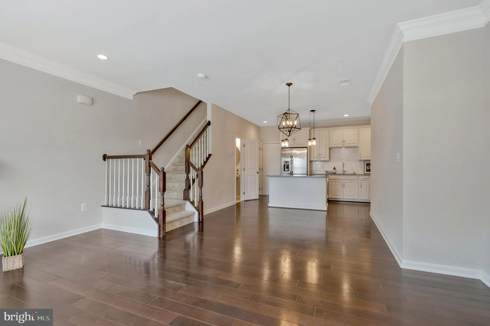 Ashburn, Virginia 20148, United States, 3 Bedrooms Bedrooms, ,3 BathroomsBathrooms,Residential,Contingent,123232