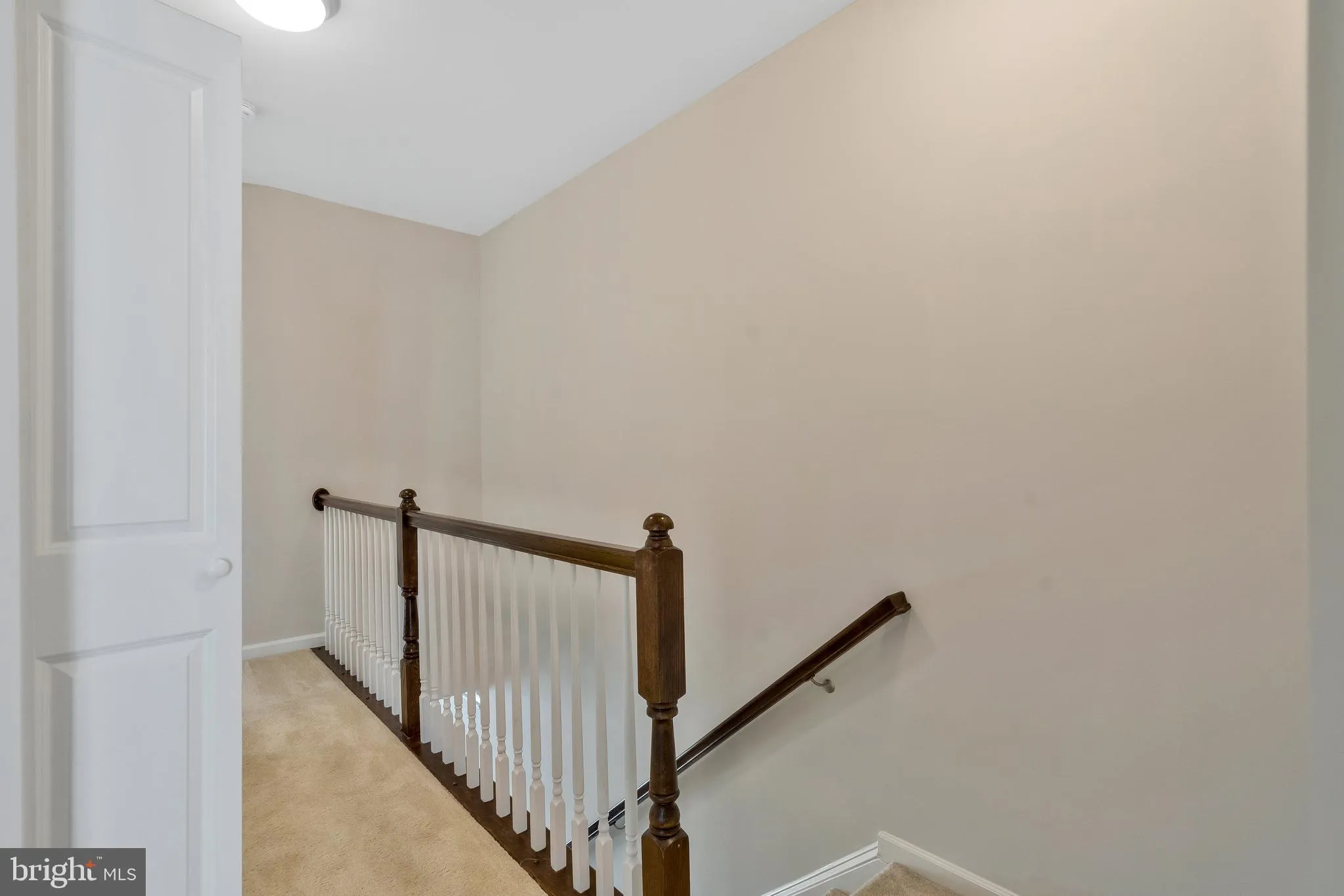 Ashburn, Virginia 20148, United States, 3 Bedrooms Bedrooms, ,3 BathroomsBathrooms,Residential,Contingent,123232