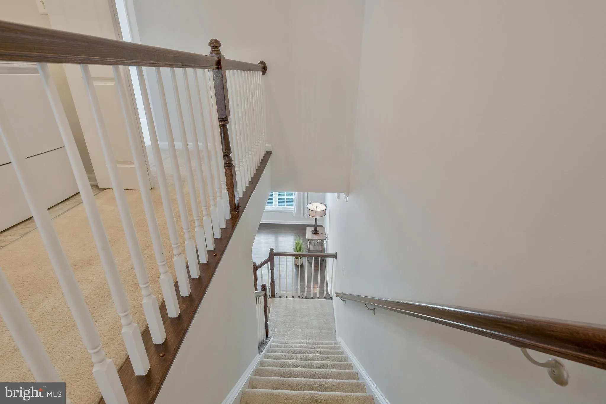 Ashburn, Virginia 20148, United States, 3 Bedrooms Bedrooms, ,3 BathroomsBathrooms,Residential,Contingent,123232