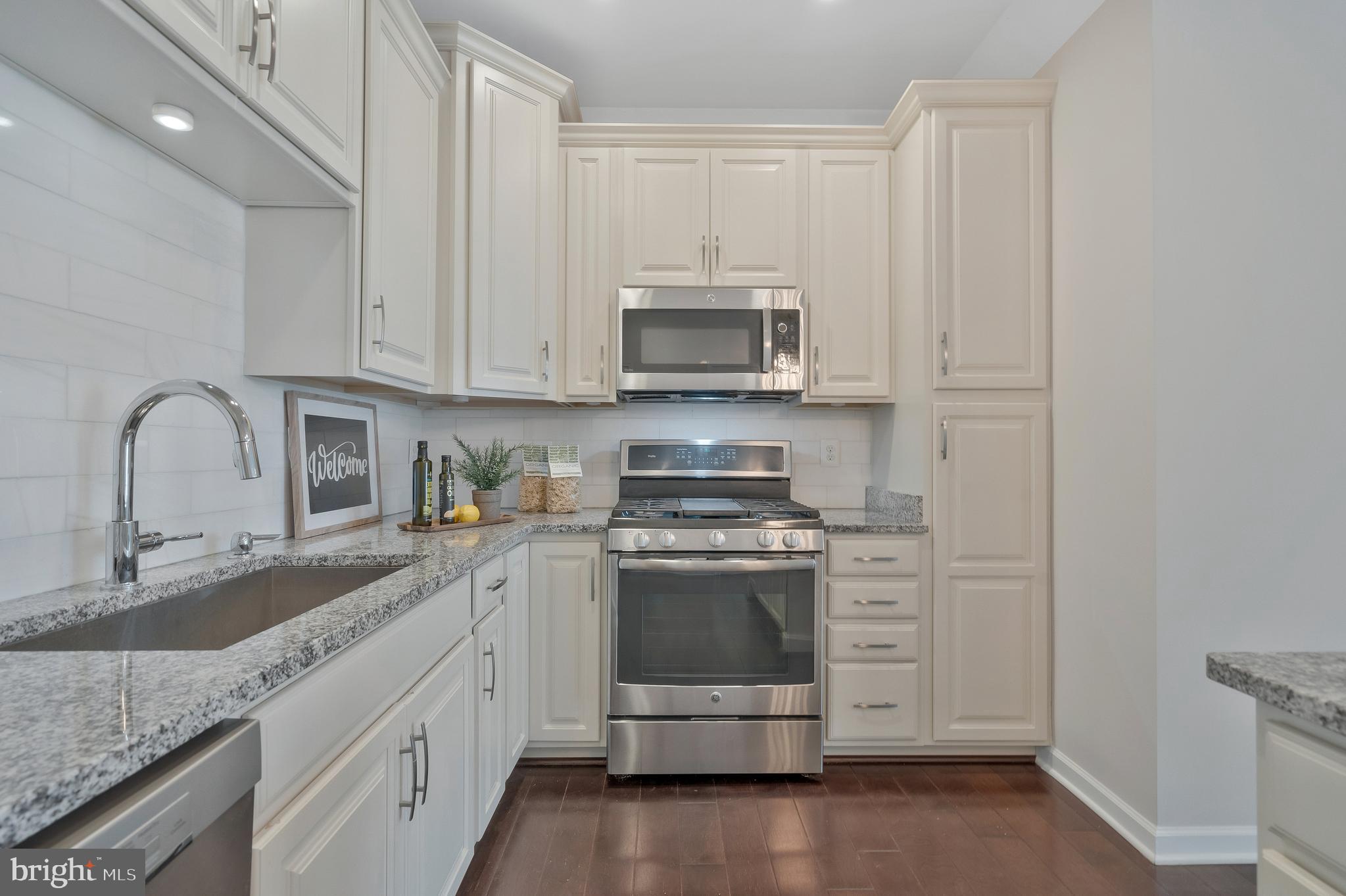 THE BUCKINGHAM AT LOUDOUN VALLEY - Residential Lease