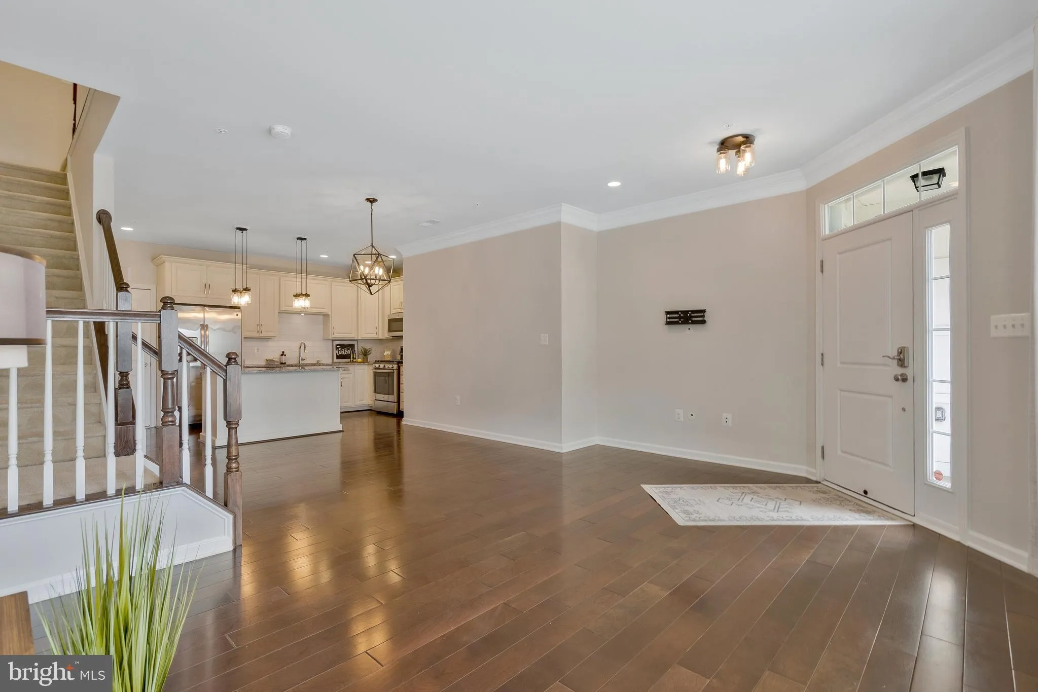 Ashburn, Virginia 20148, United States, 3 Bedrooms Bedrooms, ,3 BathroomsBathrooms,Residential,Contingent,123232