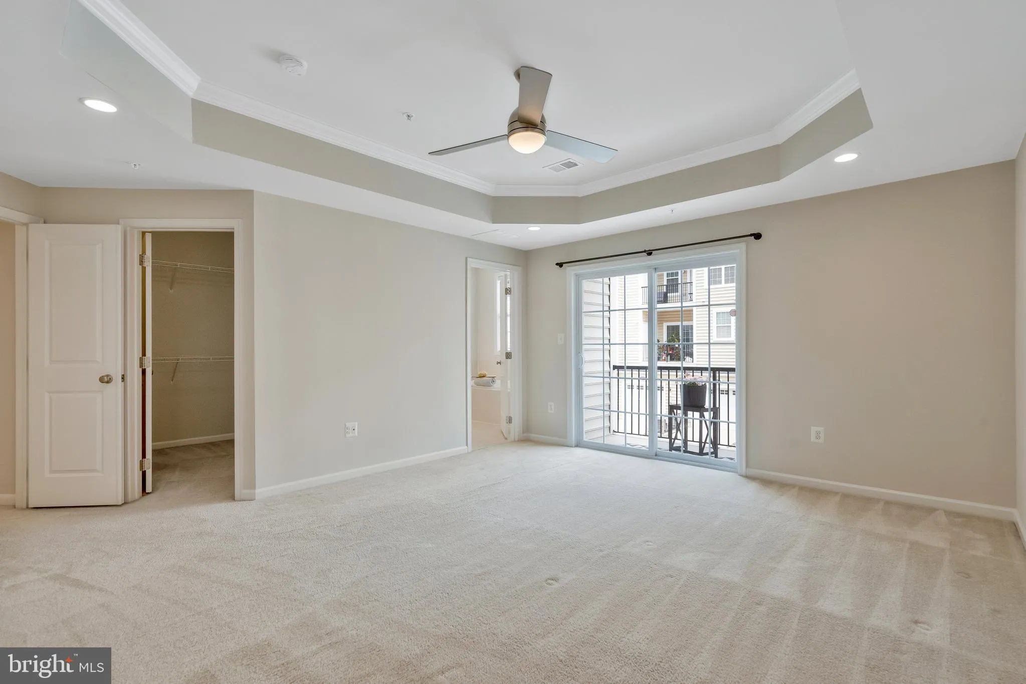 Ashburn, Virginia 20148, United States, 3 Bedrooms Bedrooms, ,3 BathroomsBathrooms,Residential,Contingent,123232