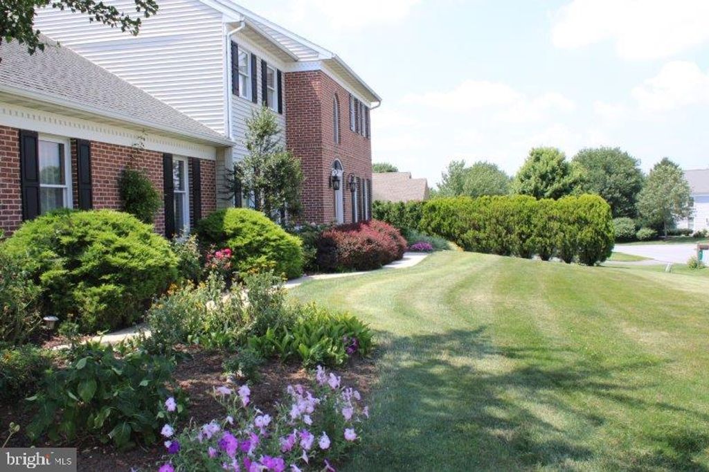 Photo of 472 Glen Mar Avenue, New Holland, PA 17557 (MLS # PALA2048874)