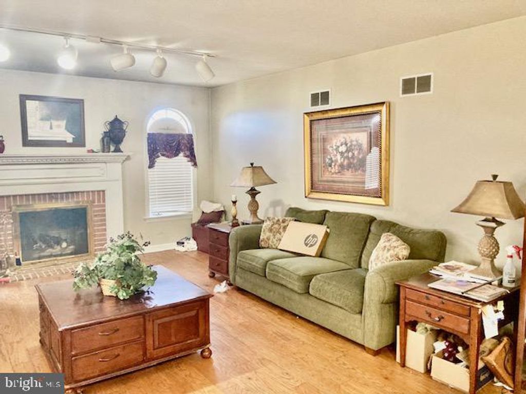 Photo of 472 Glen Mar Avenue, New Holland, PA 17557 (MLS # PALA2048874)