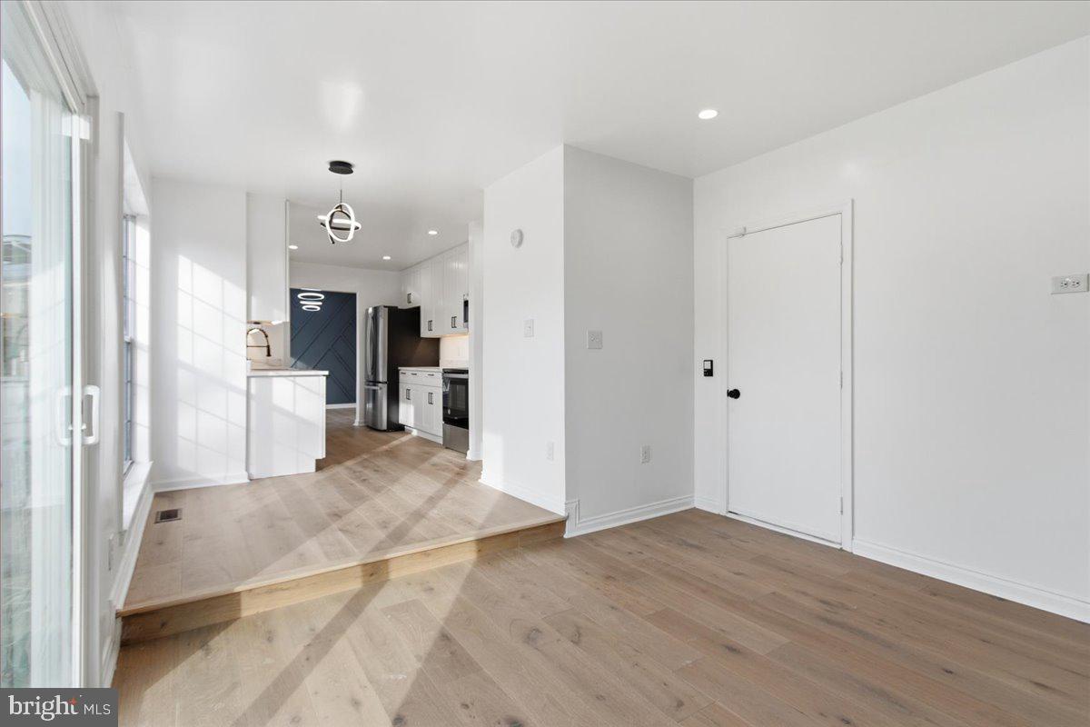 FOX RUN ESTATES - Residential