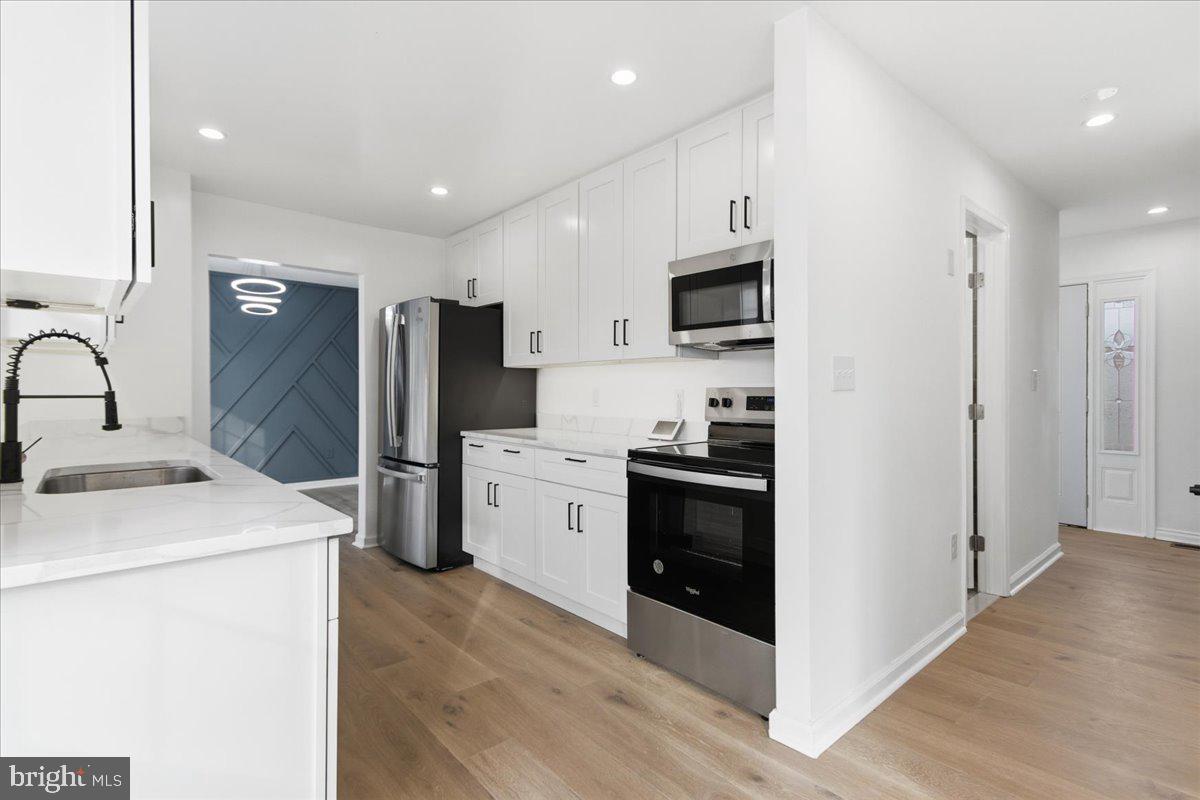 FOX RUN ESTATES - Residential