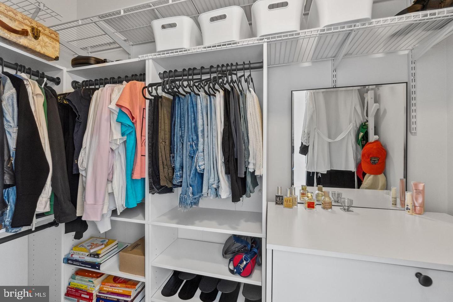 BELMONT COUNTRY CLUB - Residential Lease