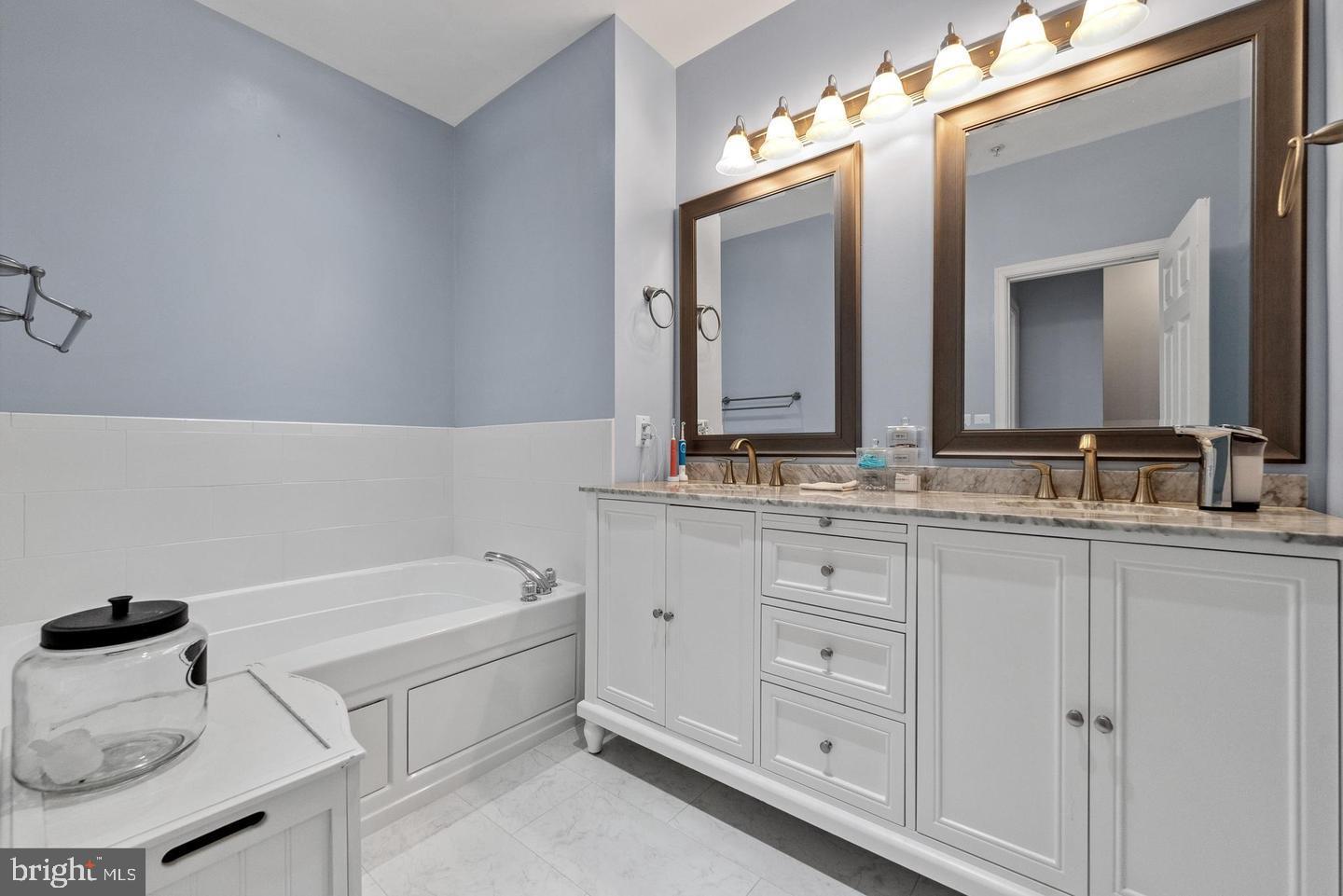 BELMONT COUNTRY CLUB - Residential Lease