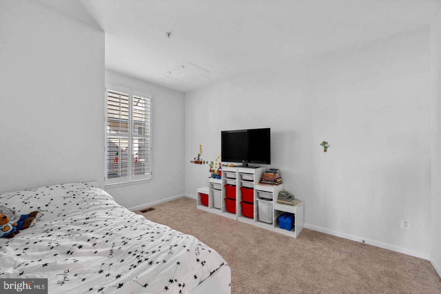 BELMONT COUNTRY CLUB - Residential Lease