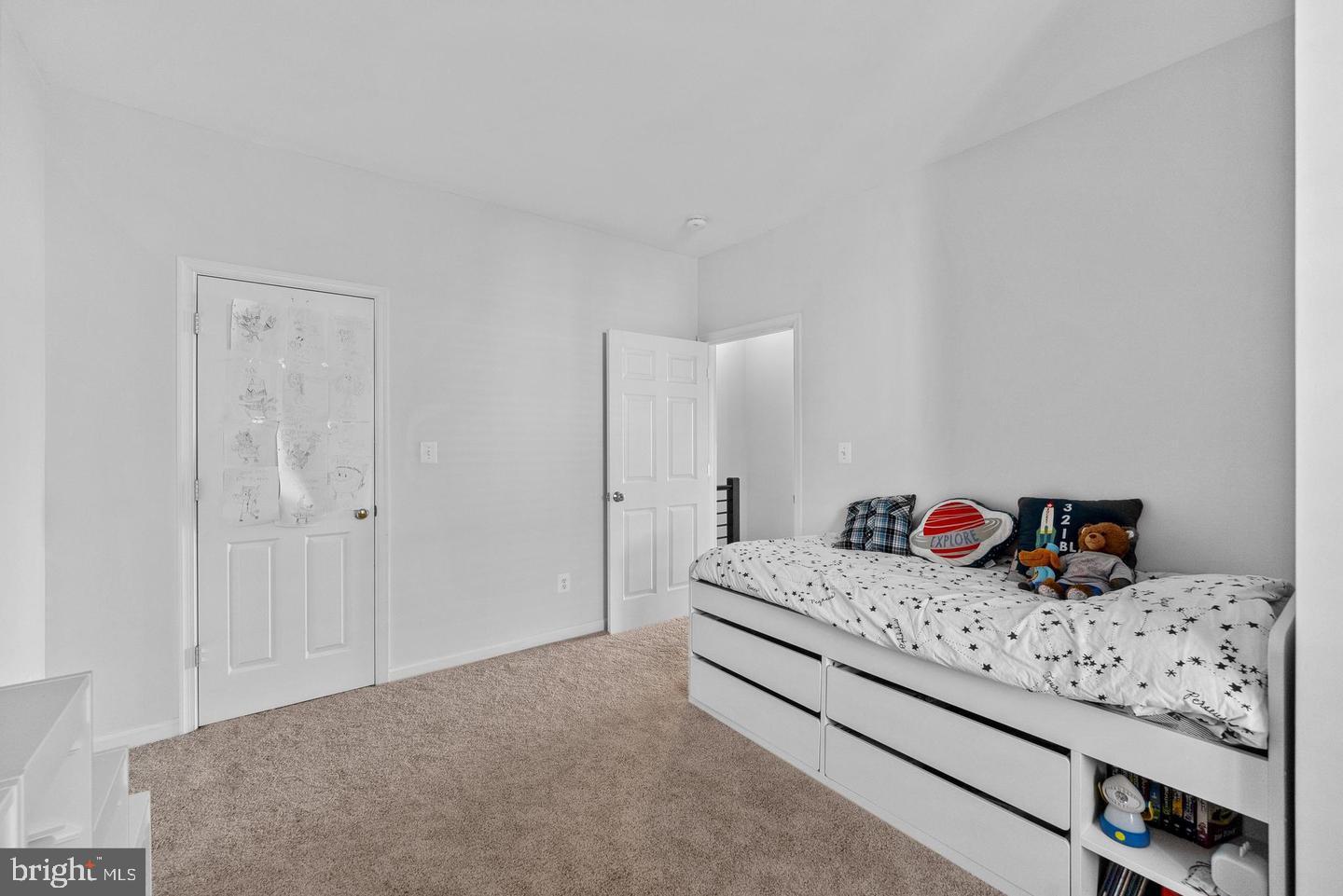 BELMONT COUNTRY CLUB - Residential Lease