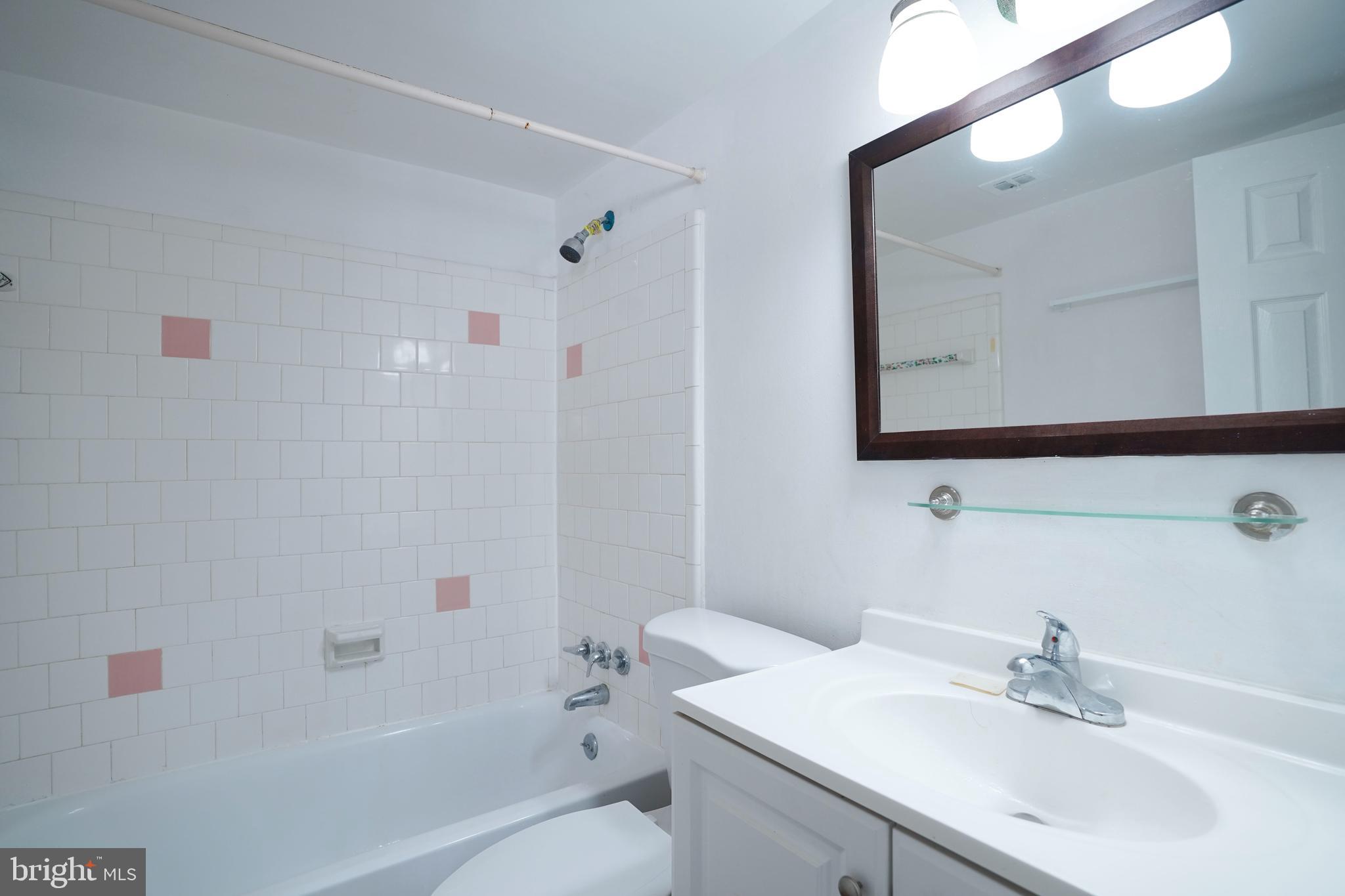 FAIRFAX HERITAGE - Residential Lease