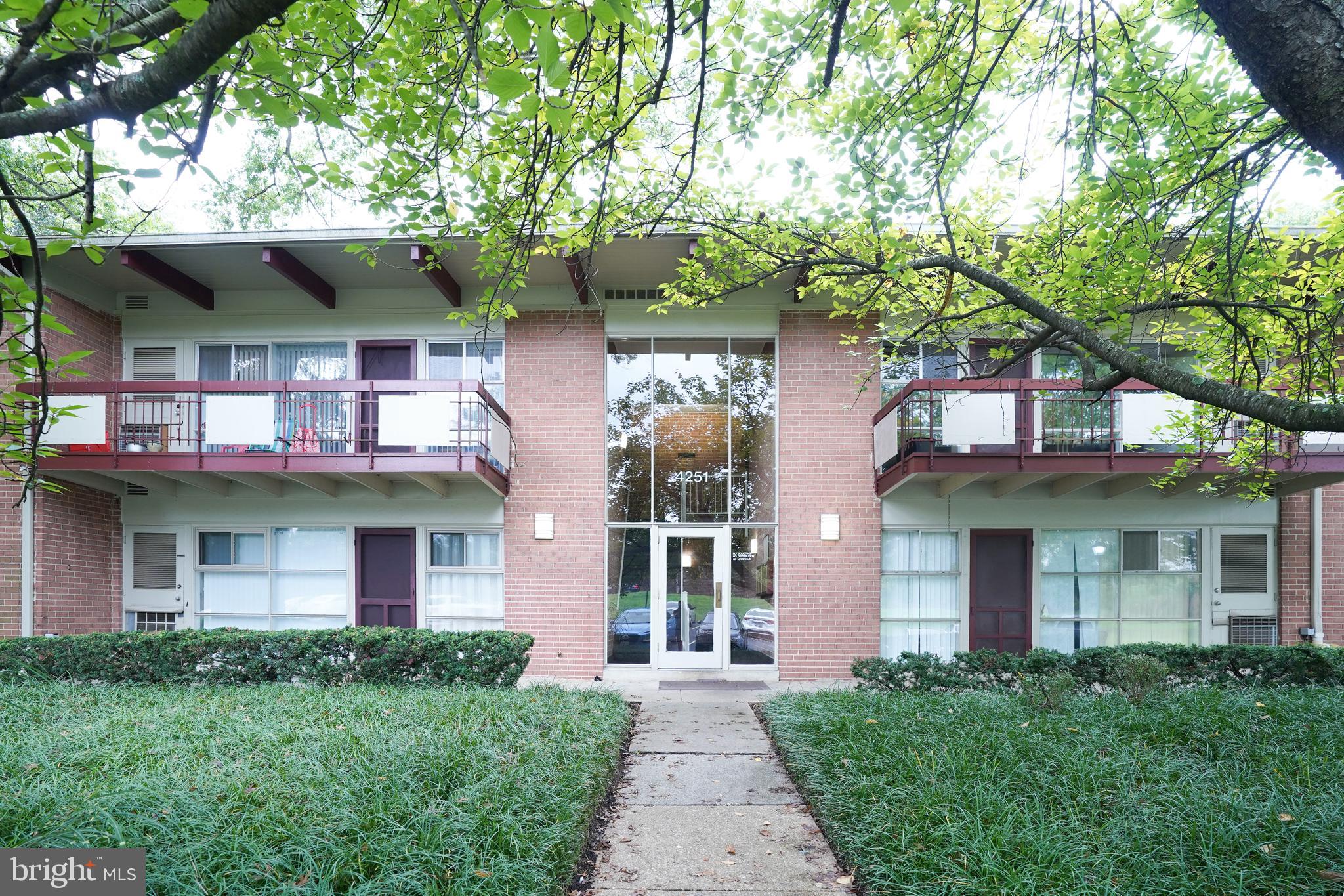 FAIRFAX HERITAGE - Residential Lease