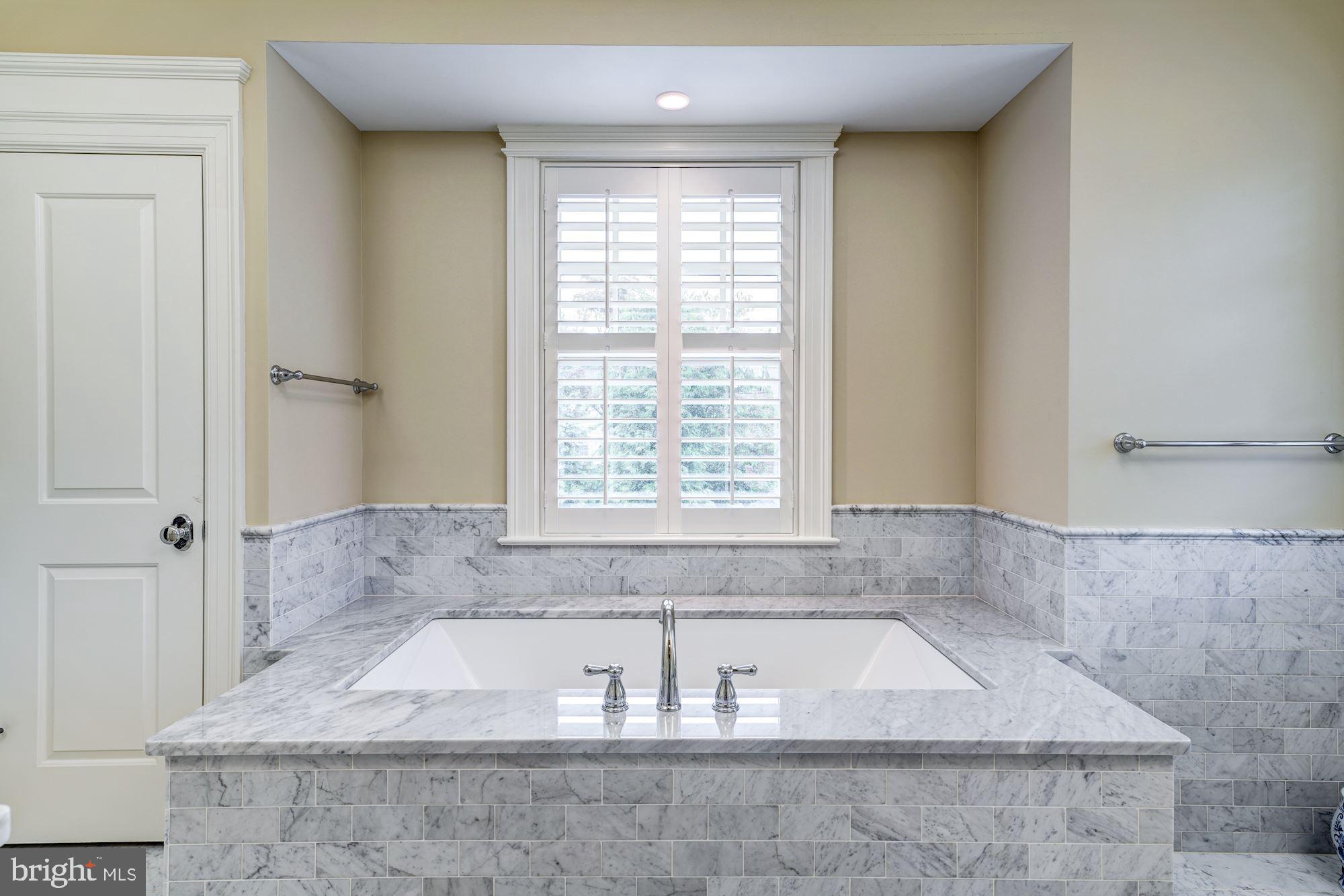 BATTERY PARK - Residential