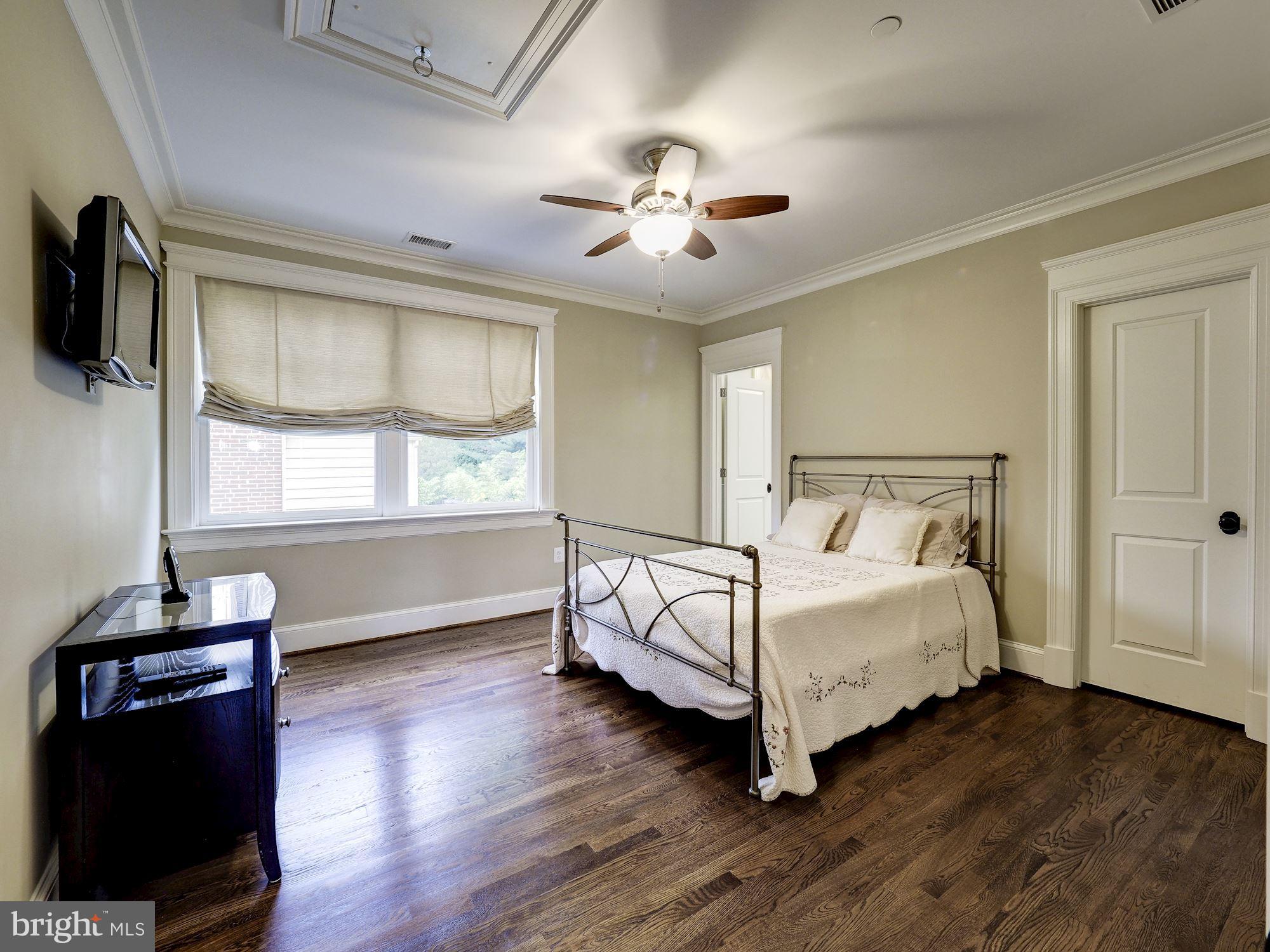 BATTERY PARK - Residential