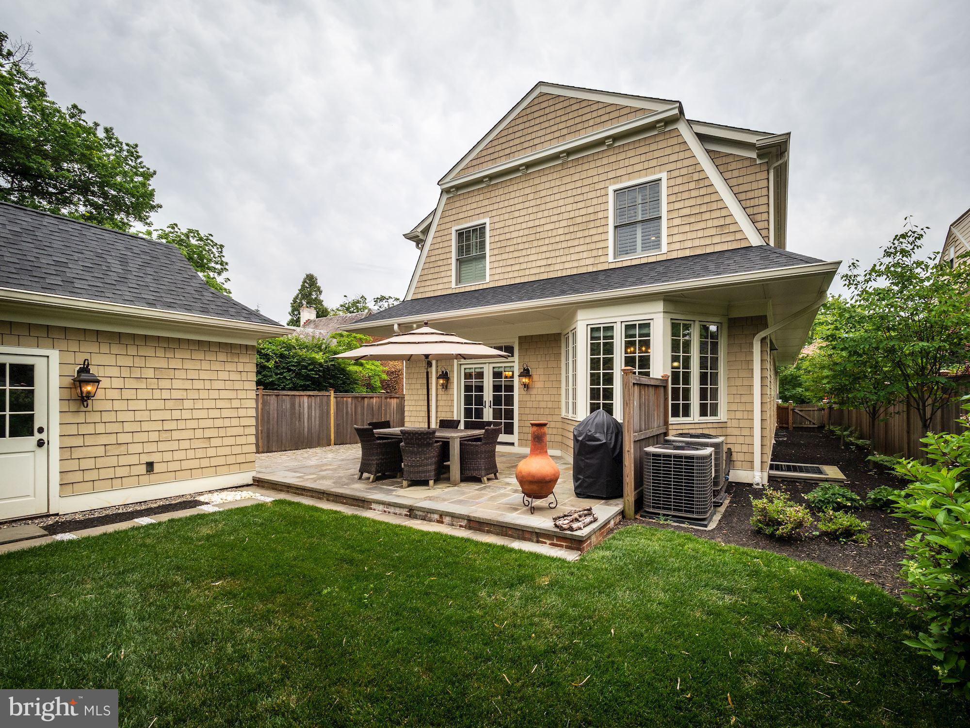 BATTERY PARK - Residential