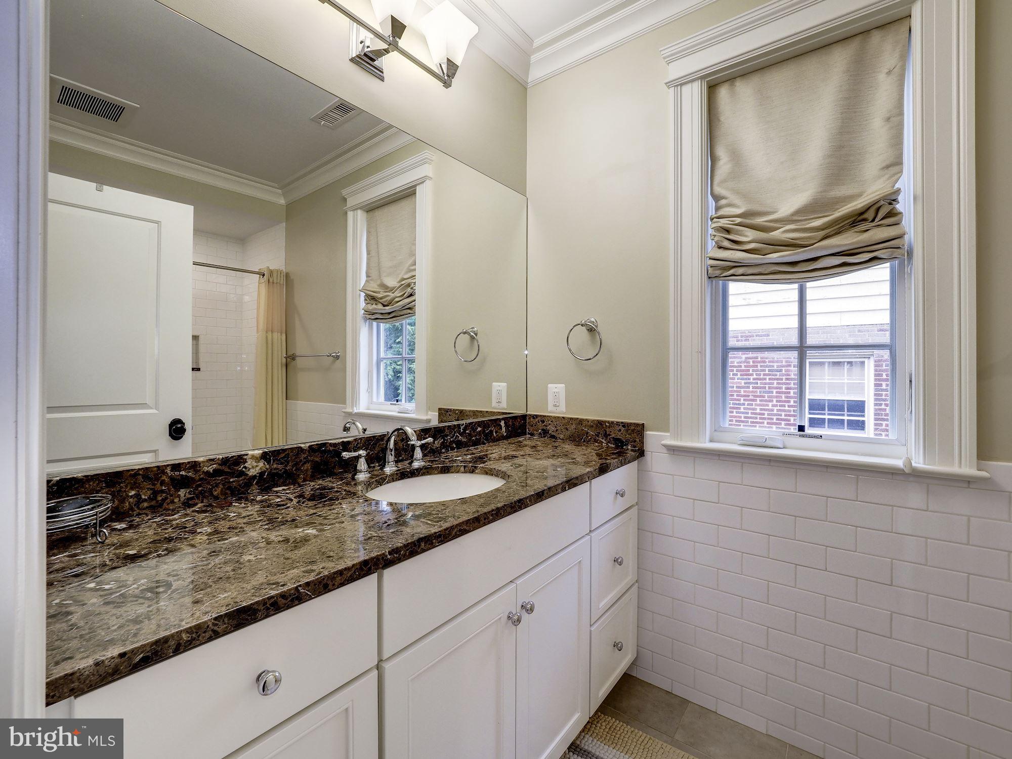 BATTERY PARK - Residential