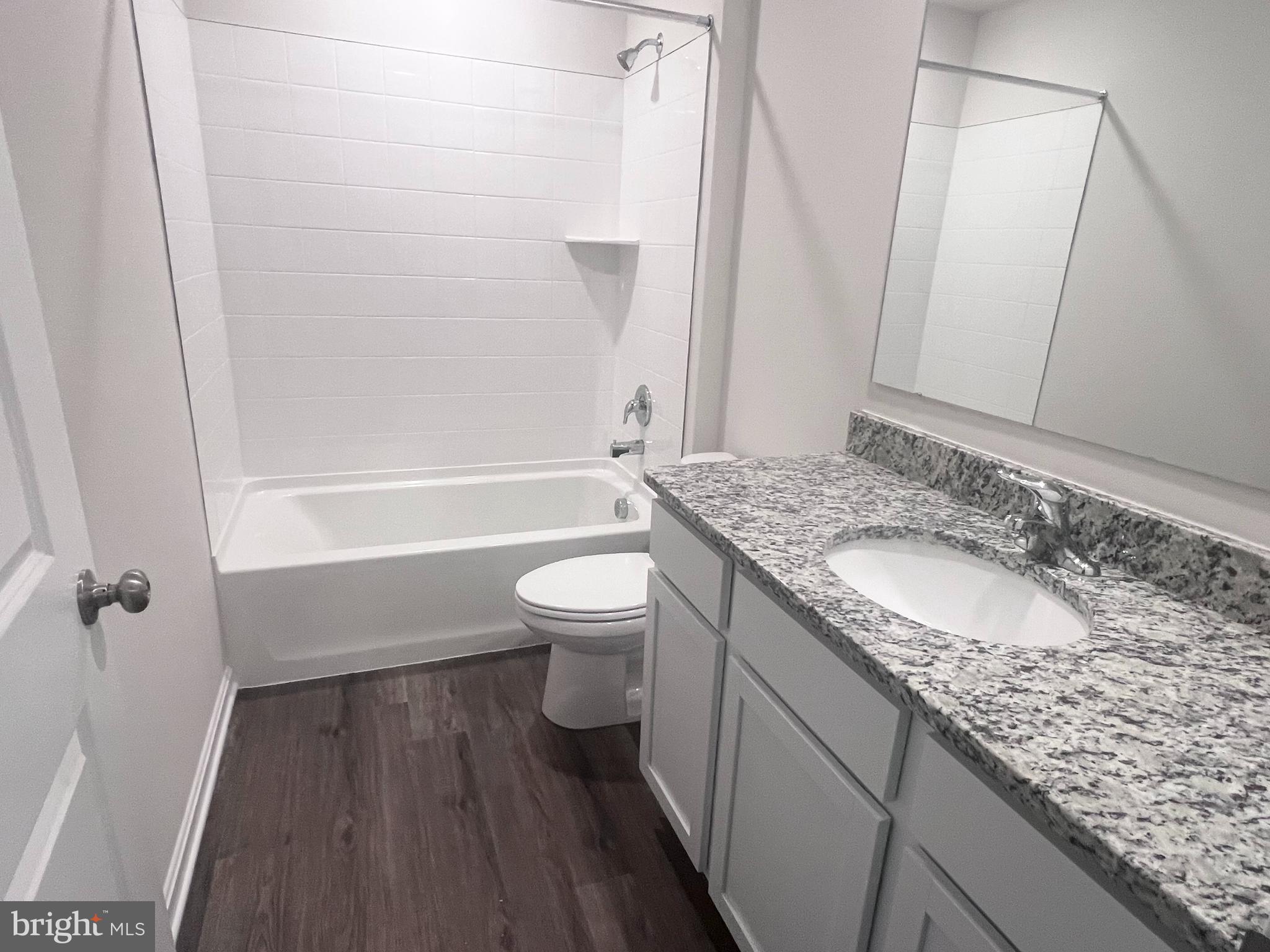 RED HILL - Residential