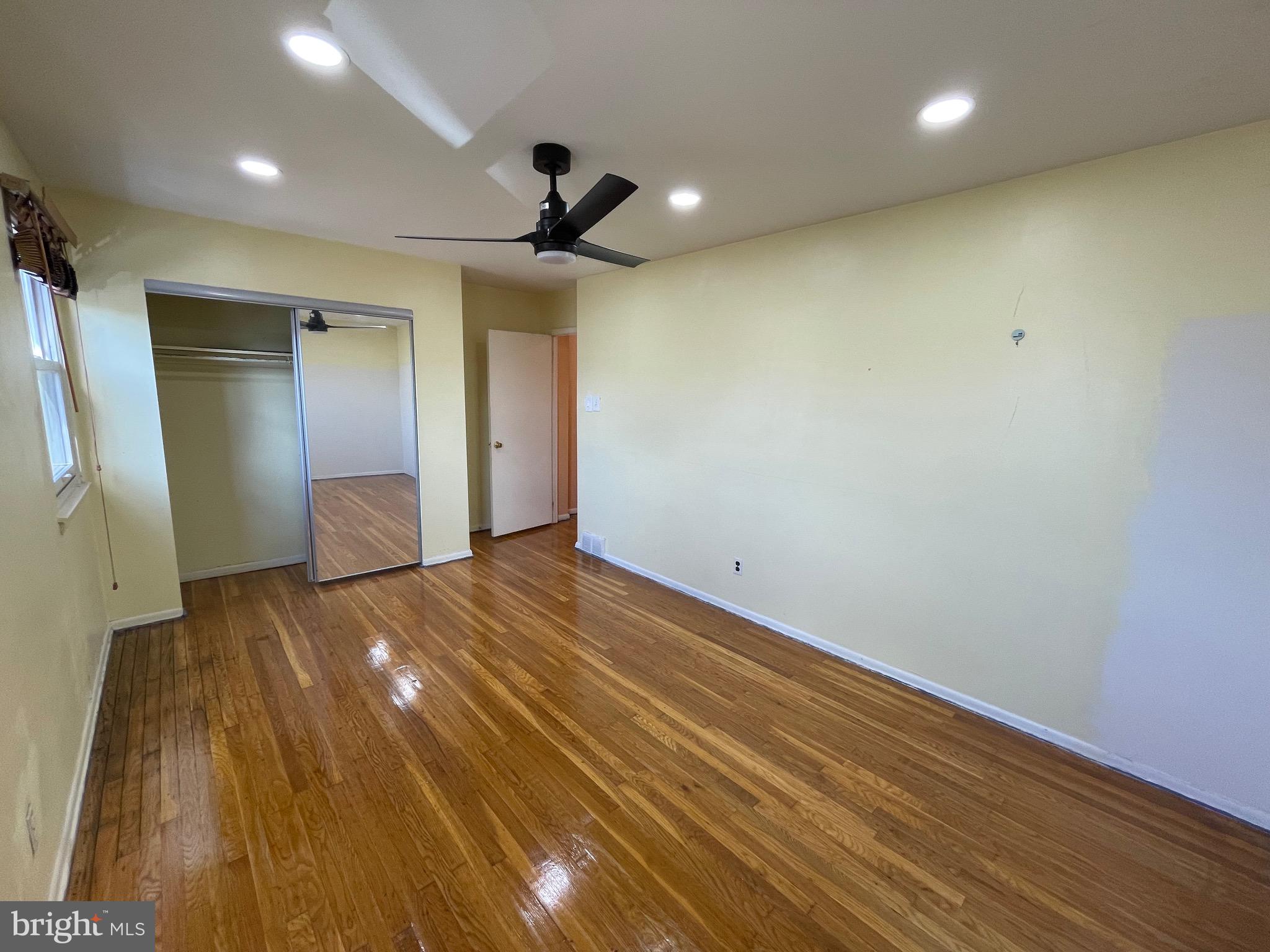 PHILADELPHIA (NORTHEAST) - Residential