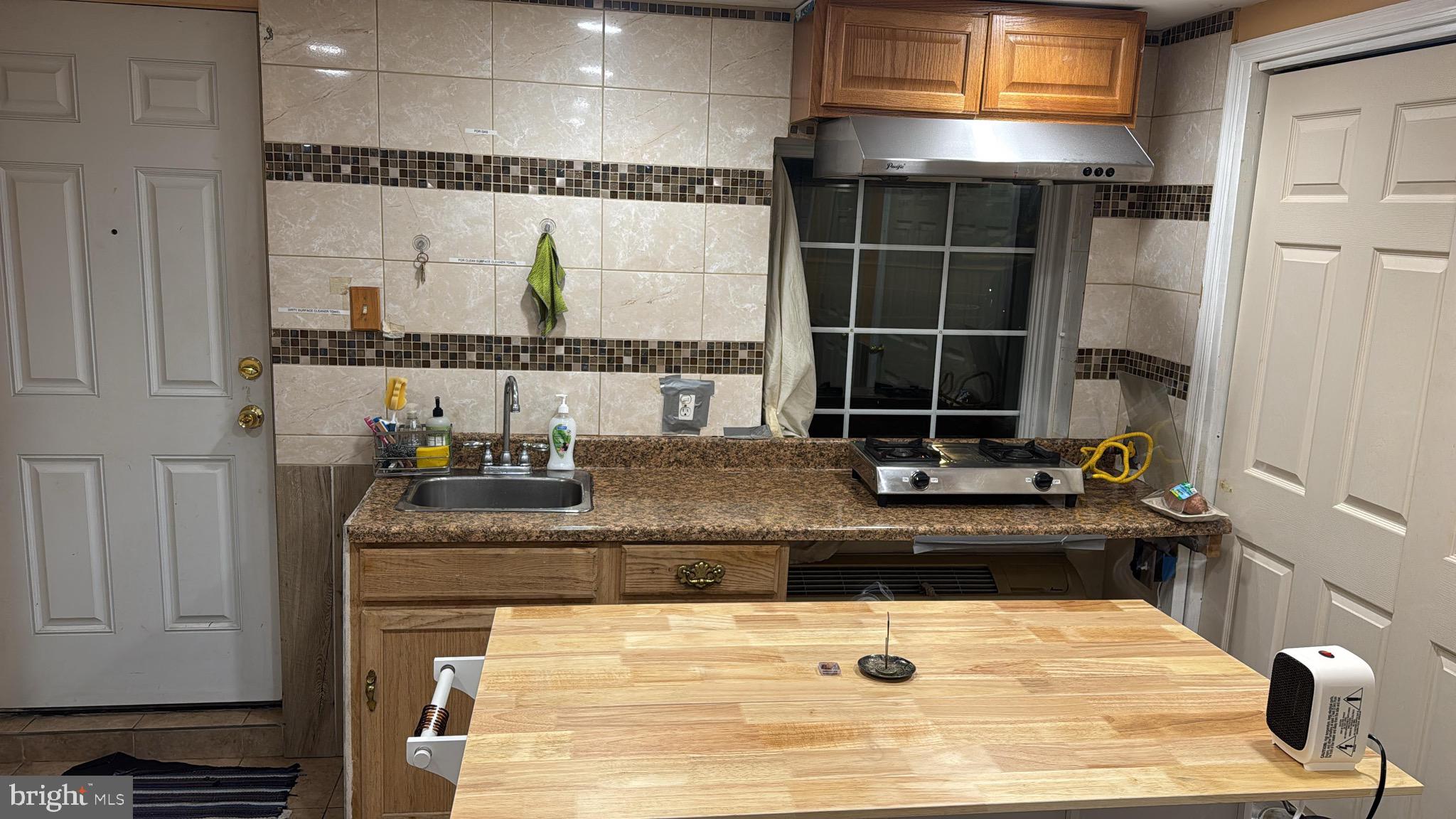 PHILADELPHIA (NORTHEAST) - Residential