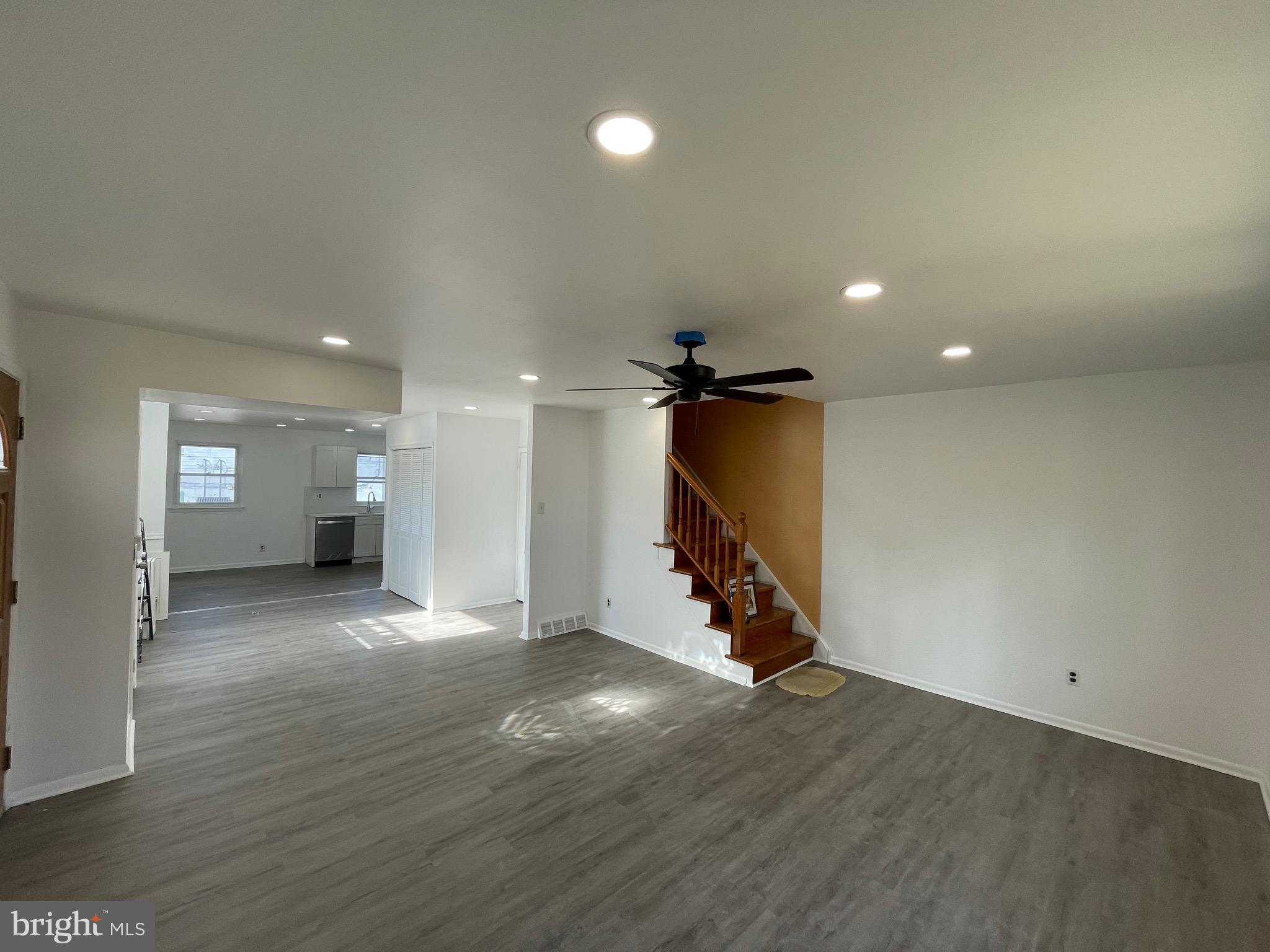 PHILADELPHIA (NORTHEAST) - Residential