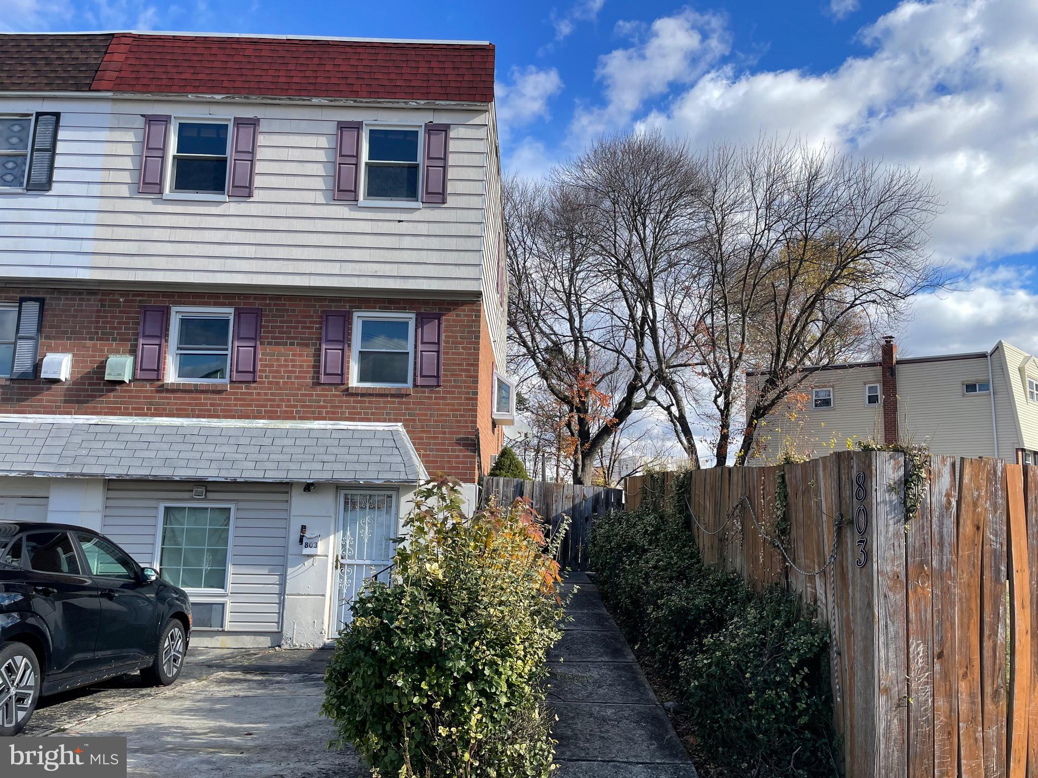 PHILADELPHIA (NORTHEAST) - Residential