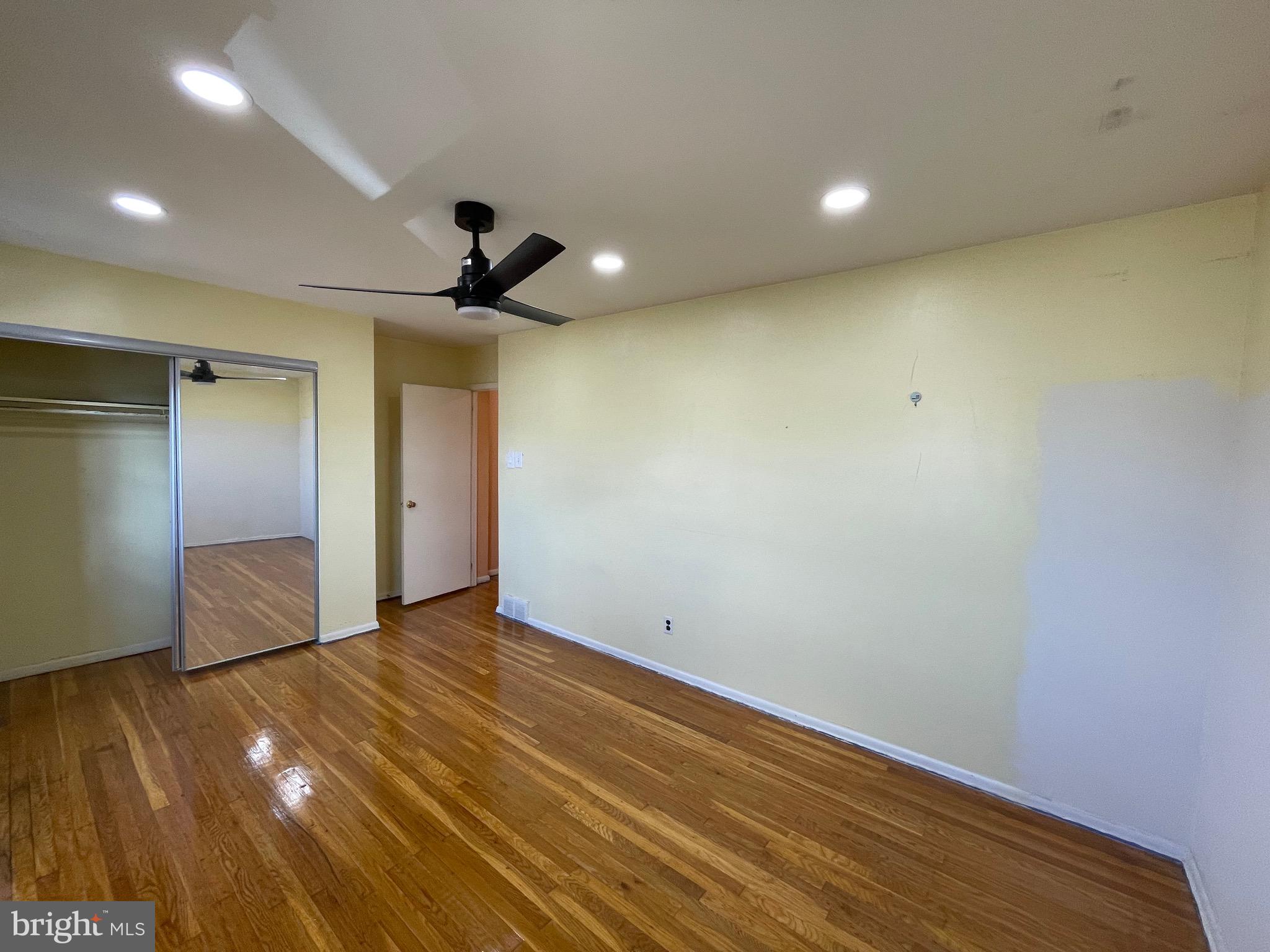 PHILADELPHIA (NORTHEAST) - Residential