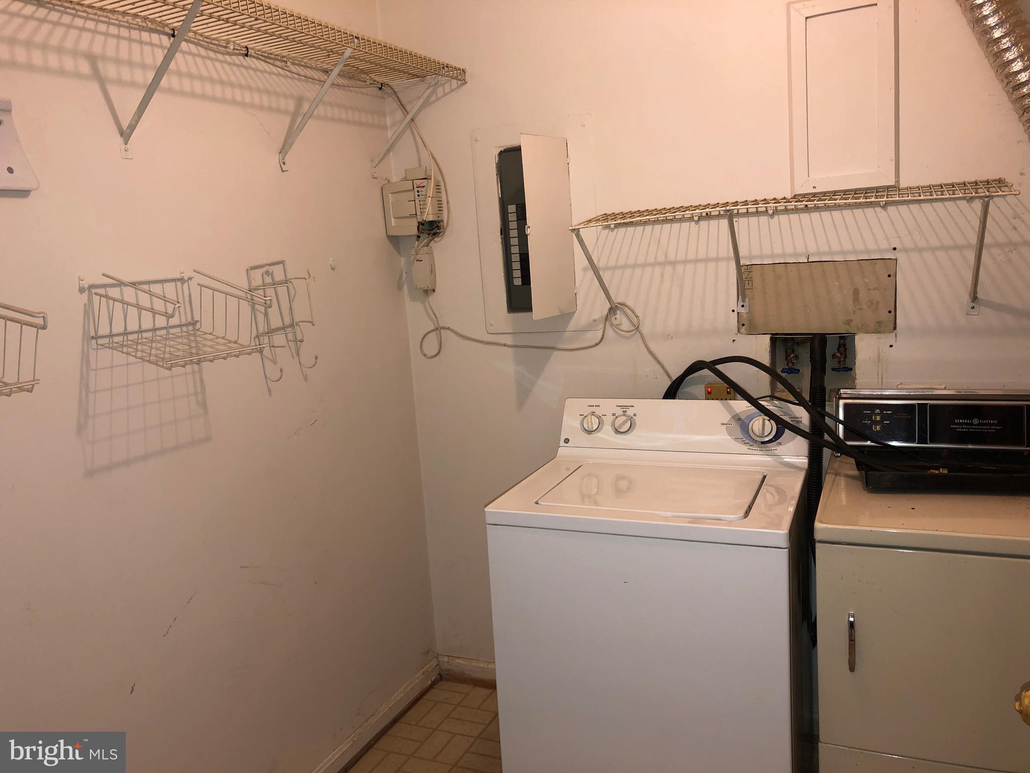 GREEN HILLS - Residential