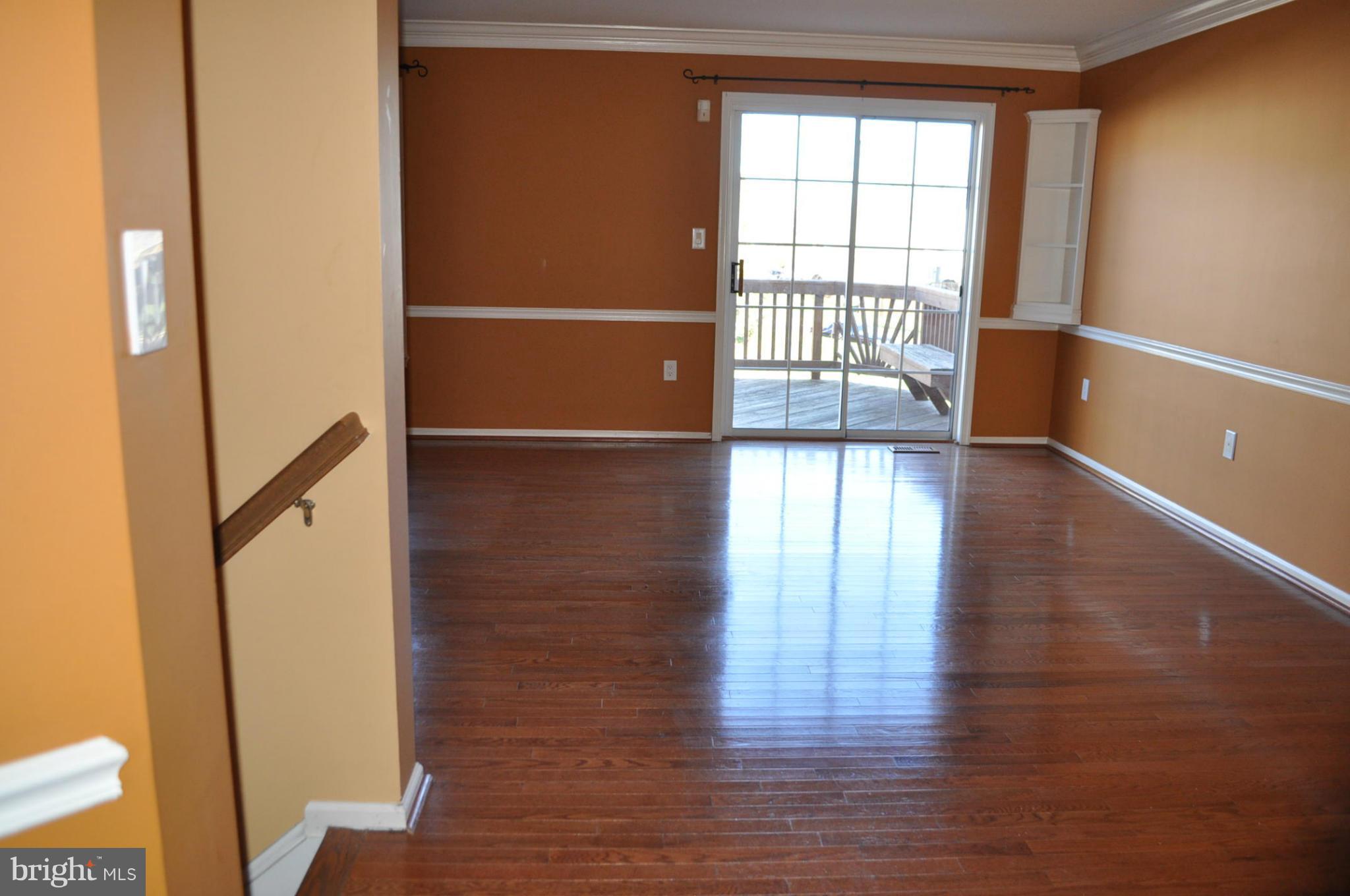 CAROLYN FOREST - Residential