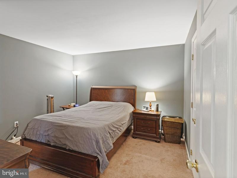 ELDERSBURG - Residential