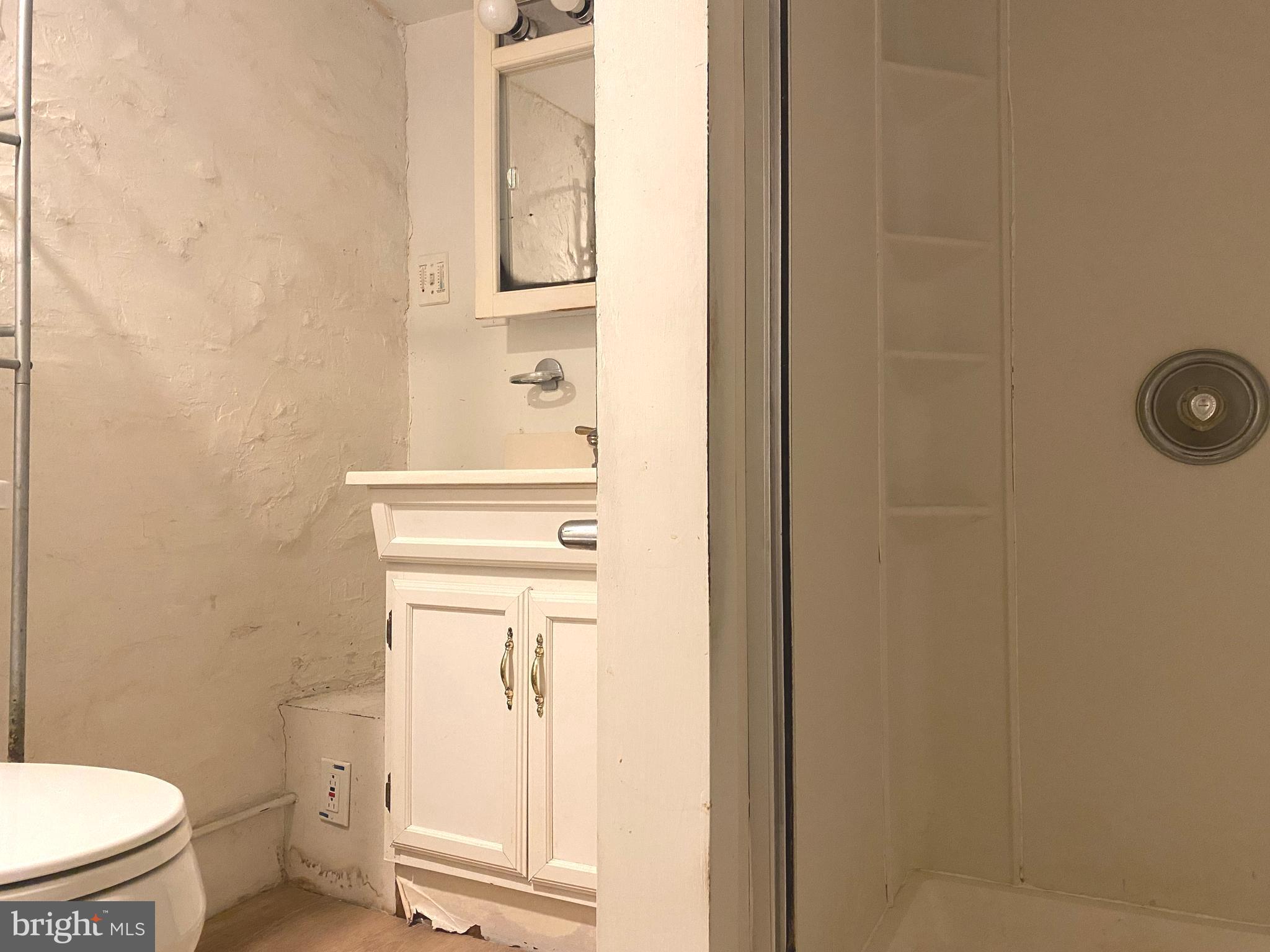 GARRETT HILL - Residential