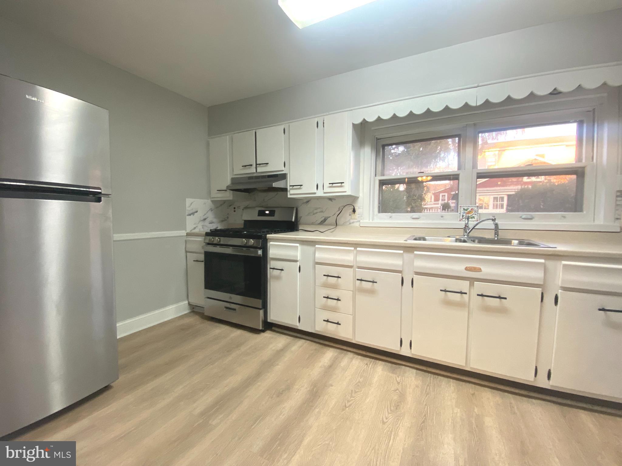 GARRETT HILL - Residential