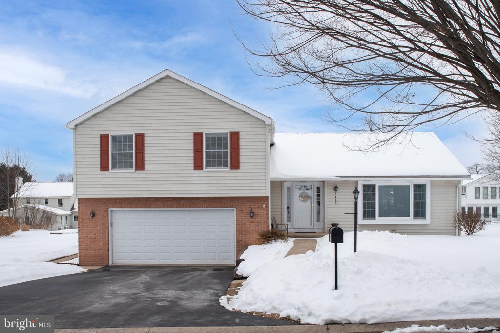 Photo of 1469 Chaumont Avenue, STATE COLLEGE, PA 16801 (MLS # PACE2517566)