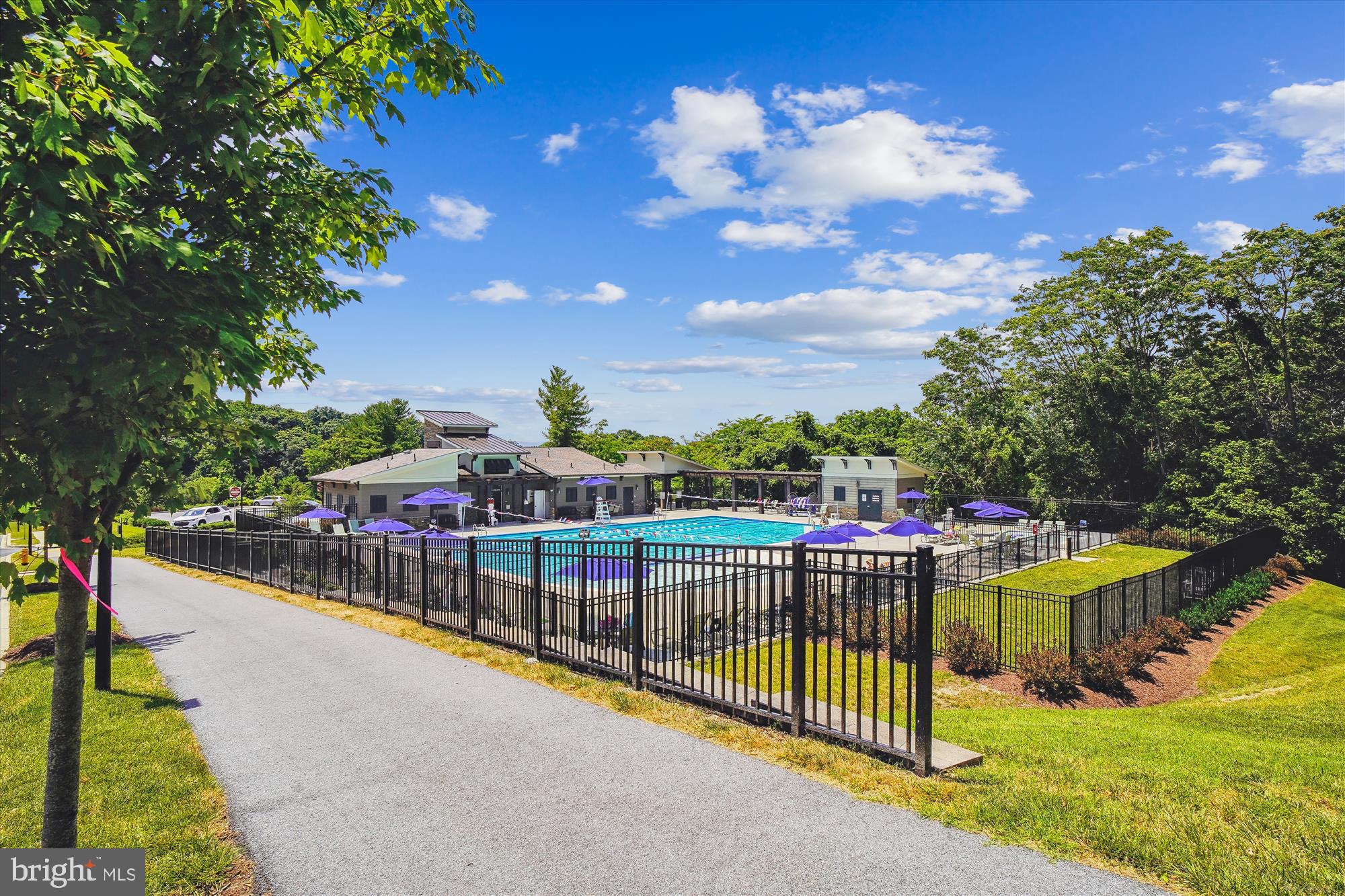 TALLYN RIDGE - Residential