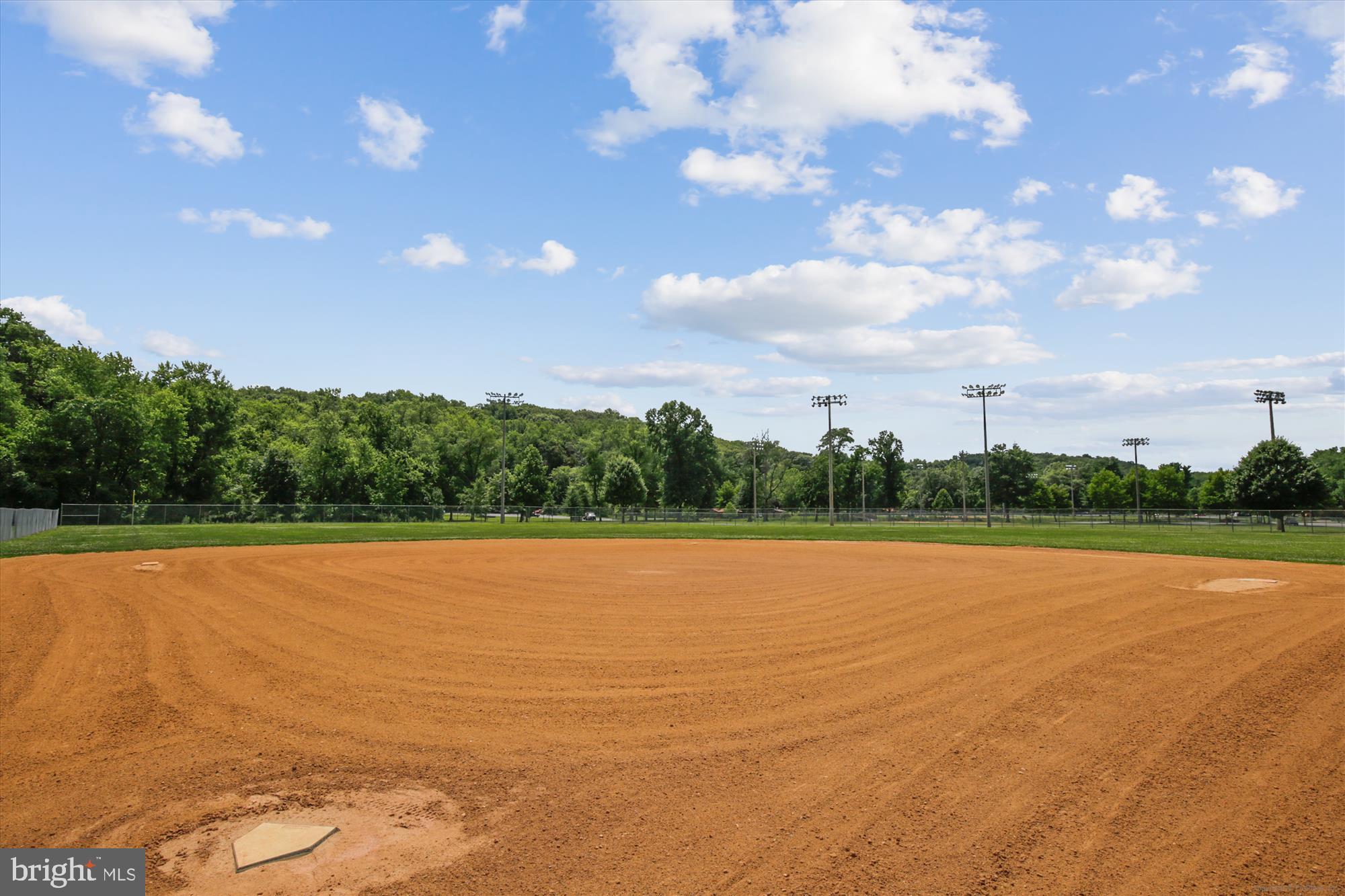 TALLYN RIDGE - Residential