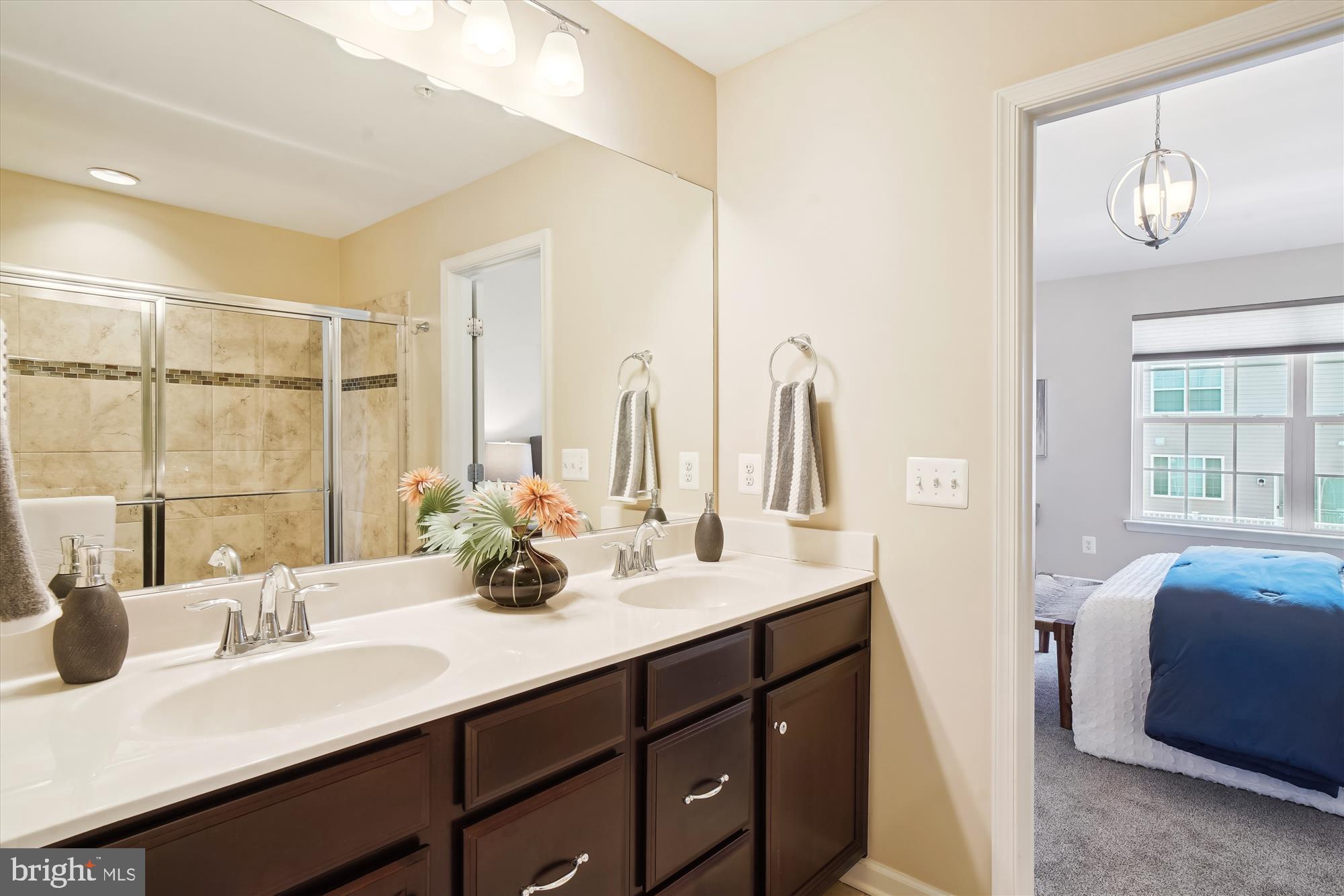 TALLYN RIDGE - Residential