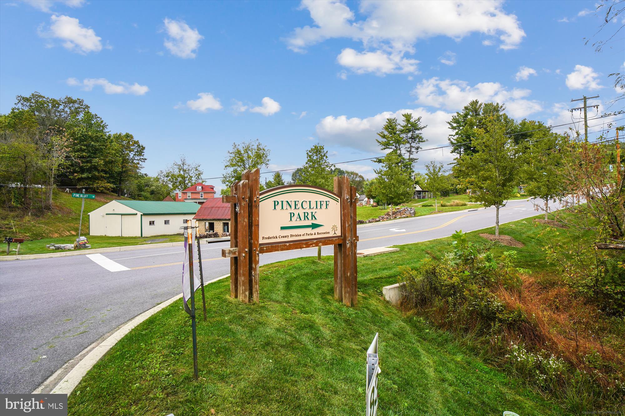 TALLYN RIDGE - Residential