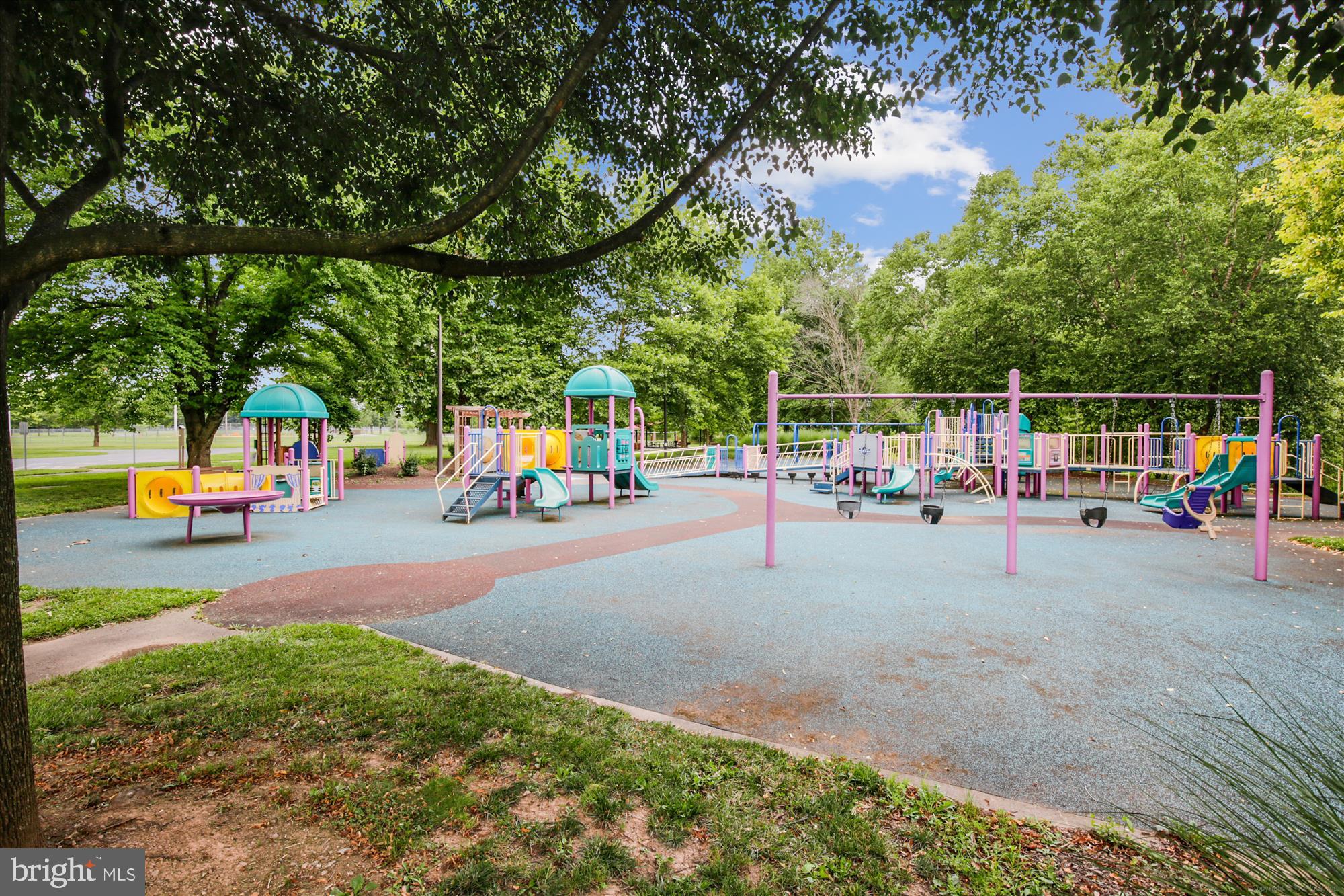 TALLYN RIDGE - Residential